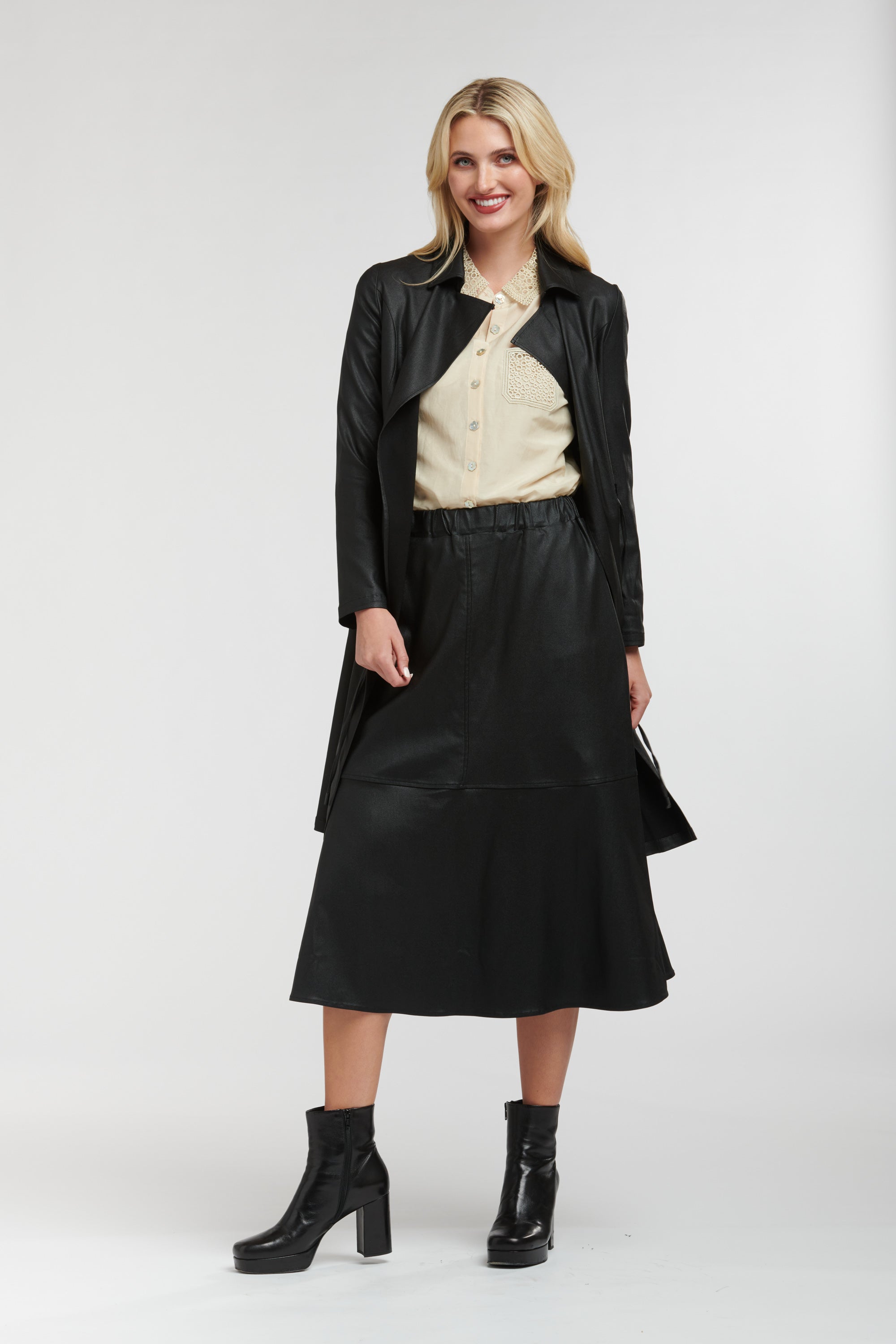 SHINE YOUR WAY TRENCH BLACK