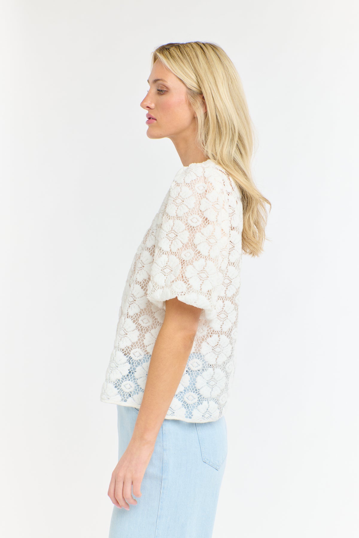 IVY EMBROIDERED TOP WHITE