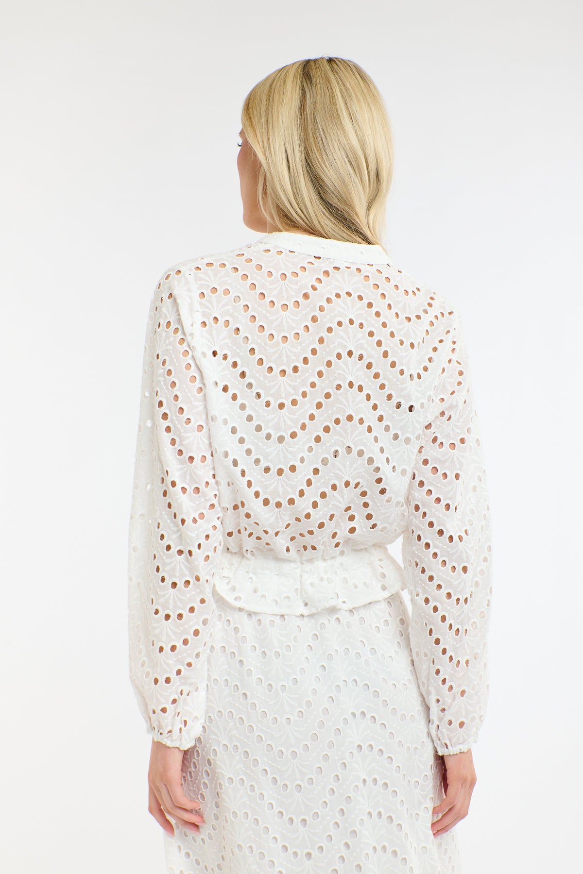 WILDEST DREAMS WHITE BLOUSE