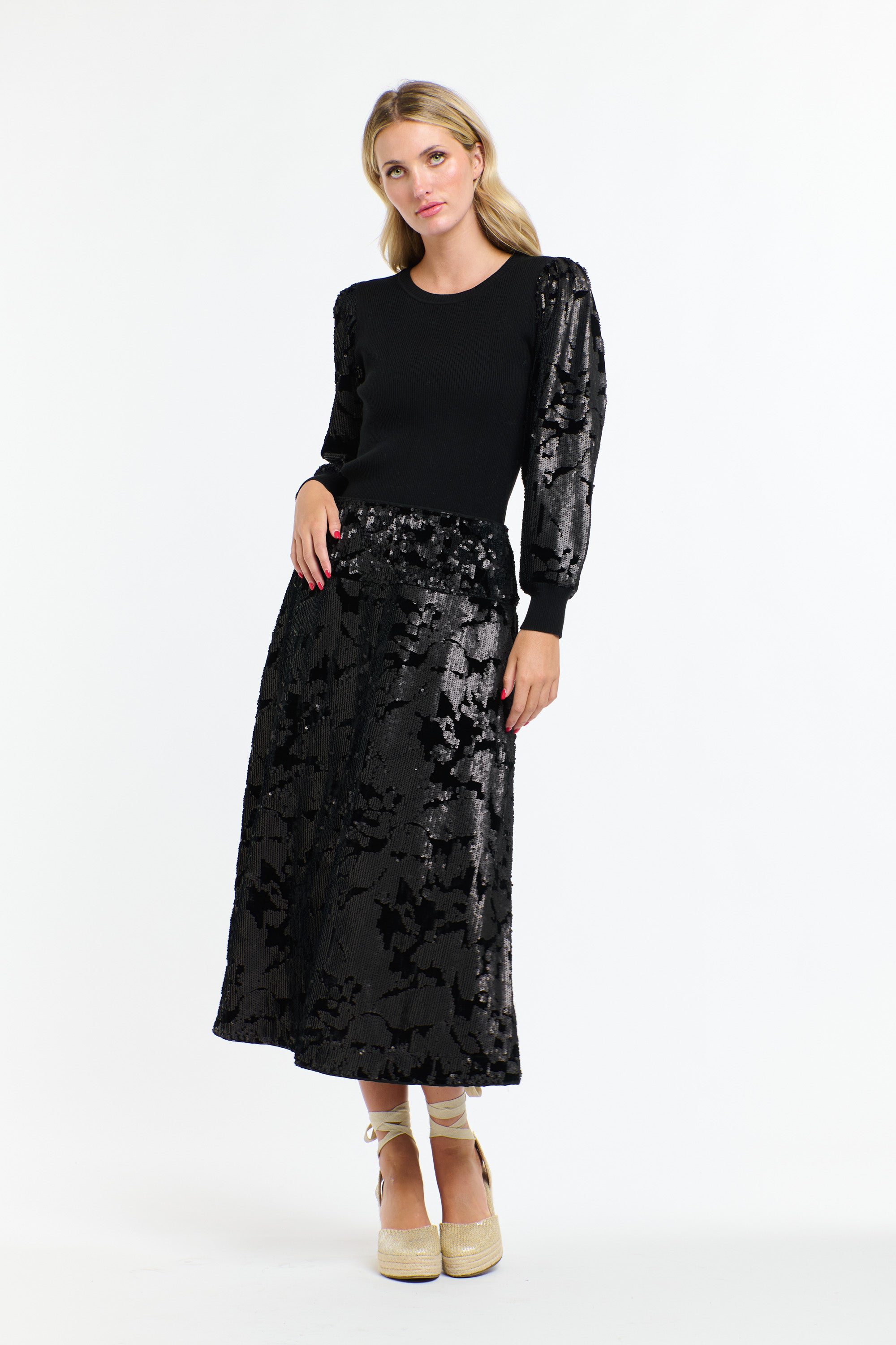 SEQUINS SKIRT BLACK