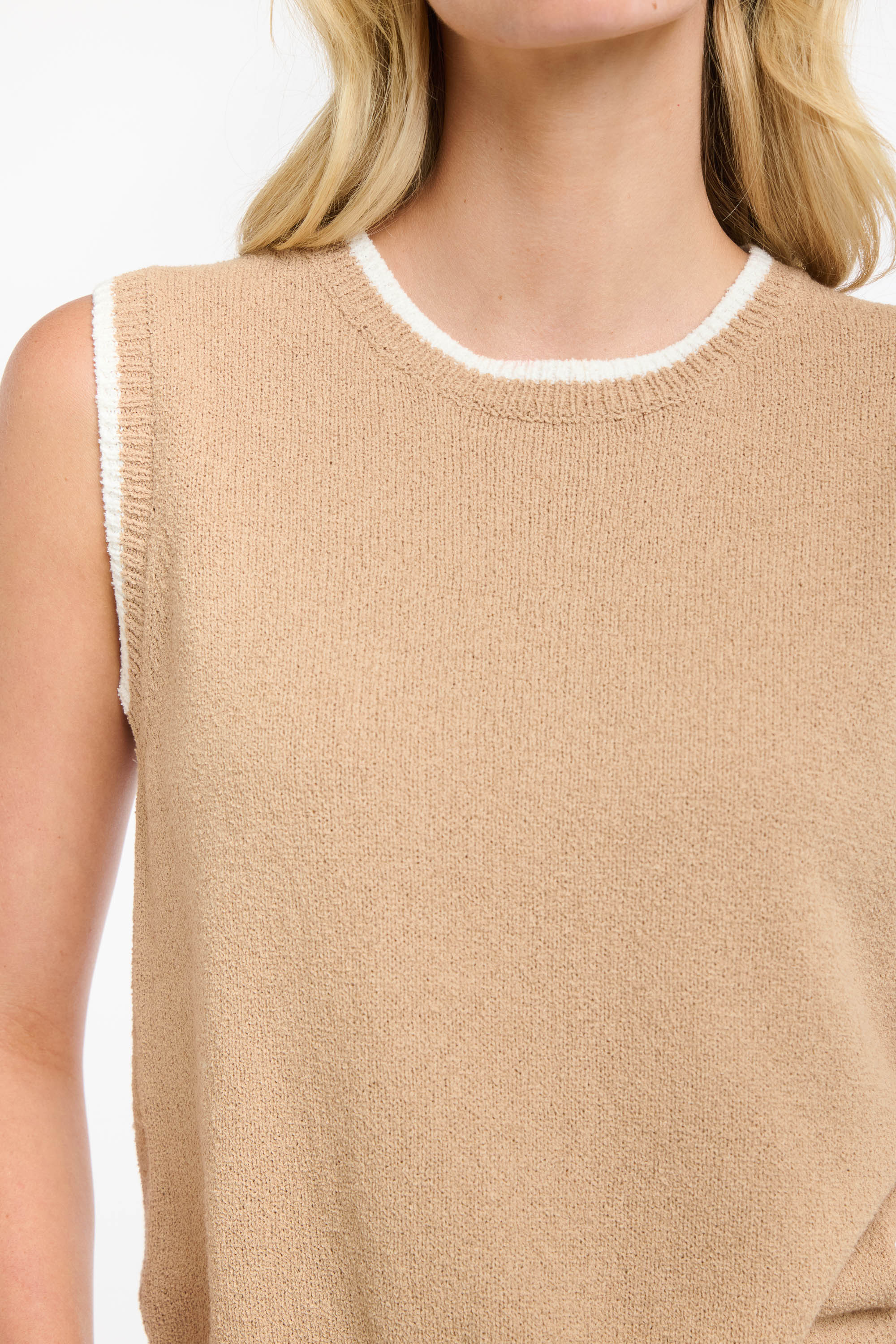 BAKER BOUCLE VEST BISCUIT