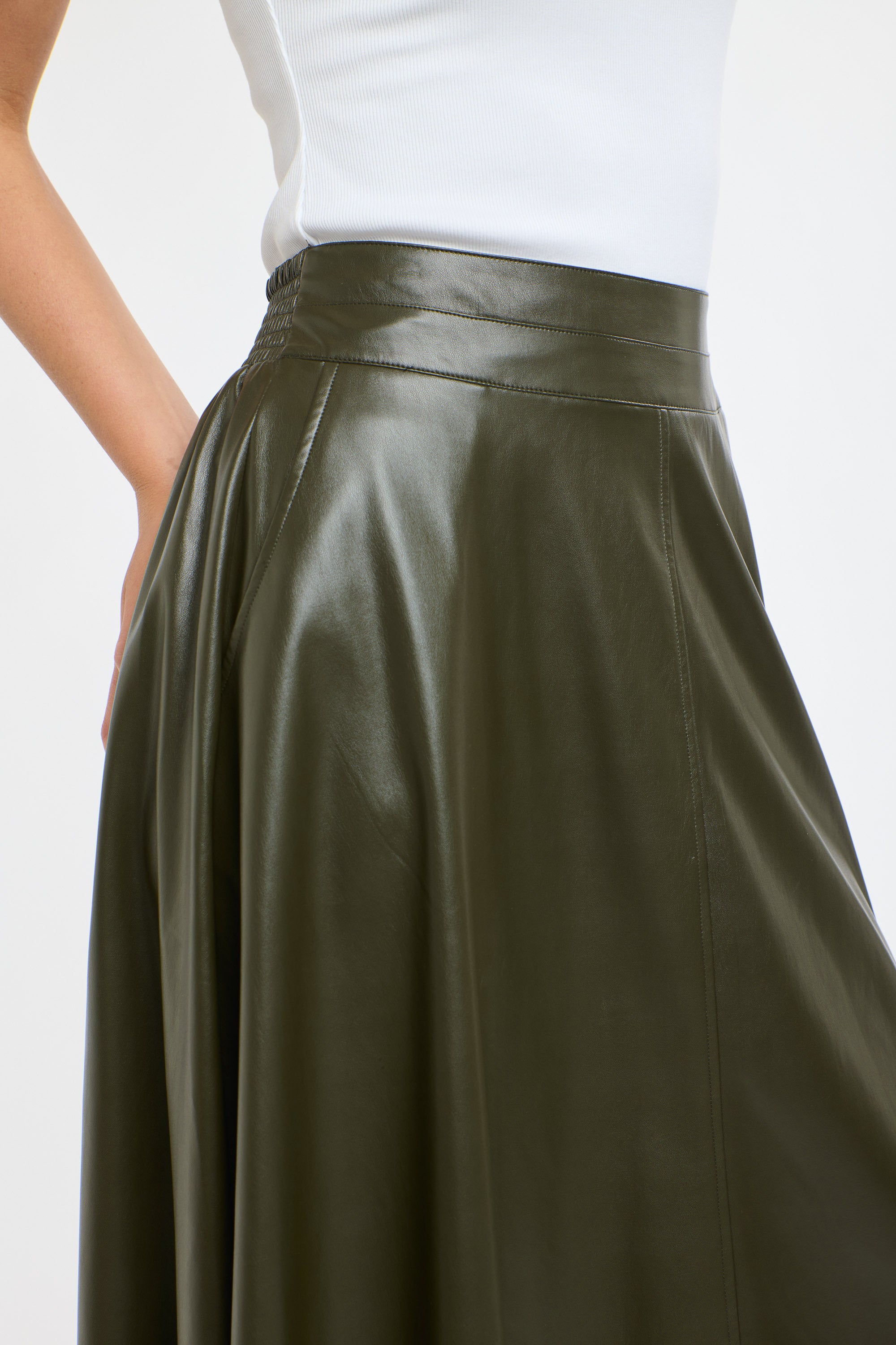 UPDATED DAKOTA PU SKIRT KHAKI