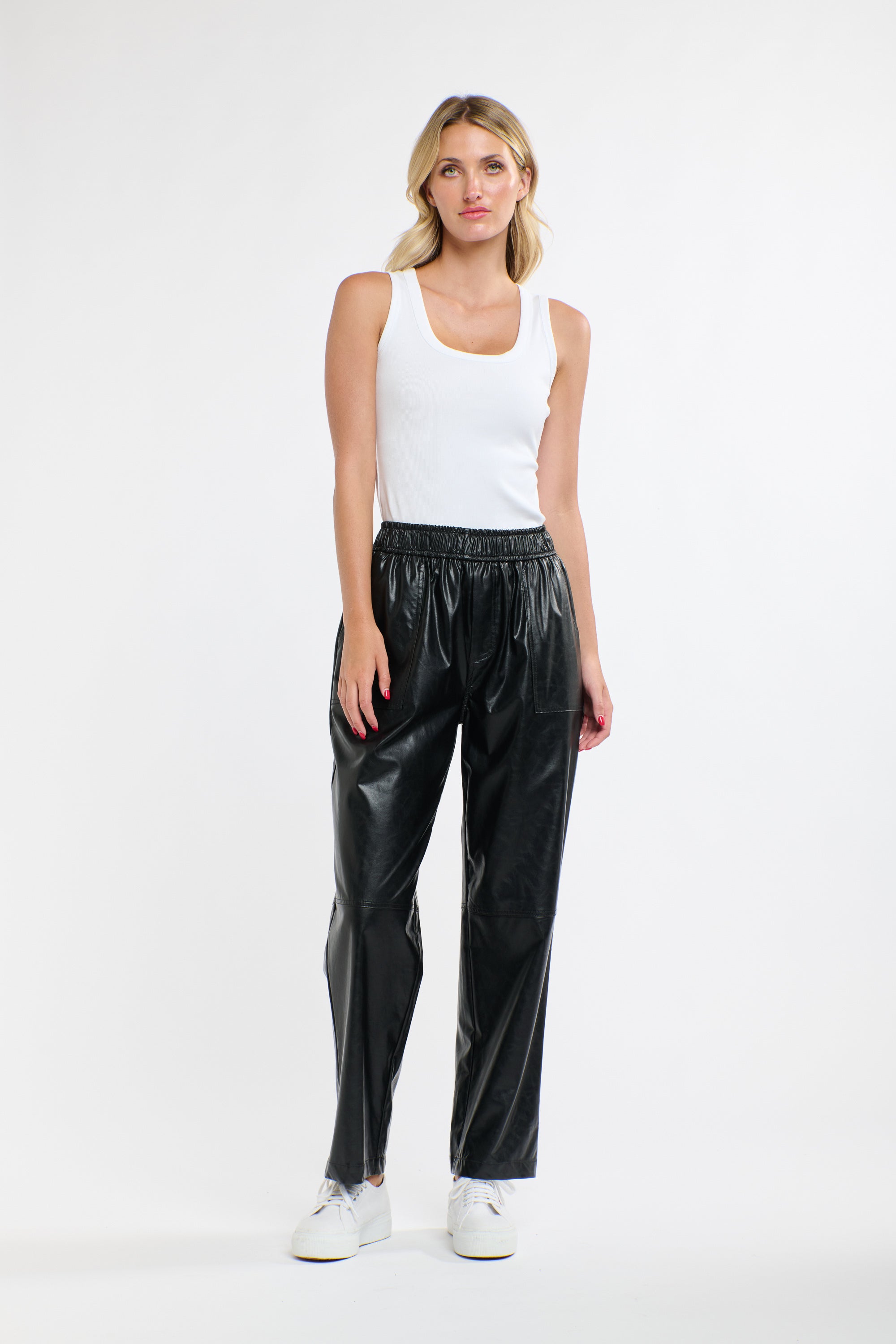 PU JOGGER BLACK