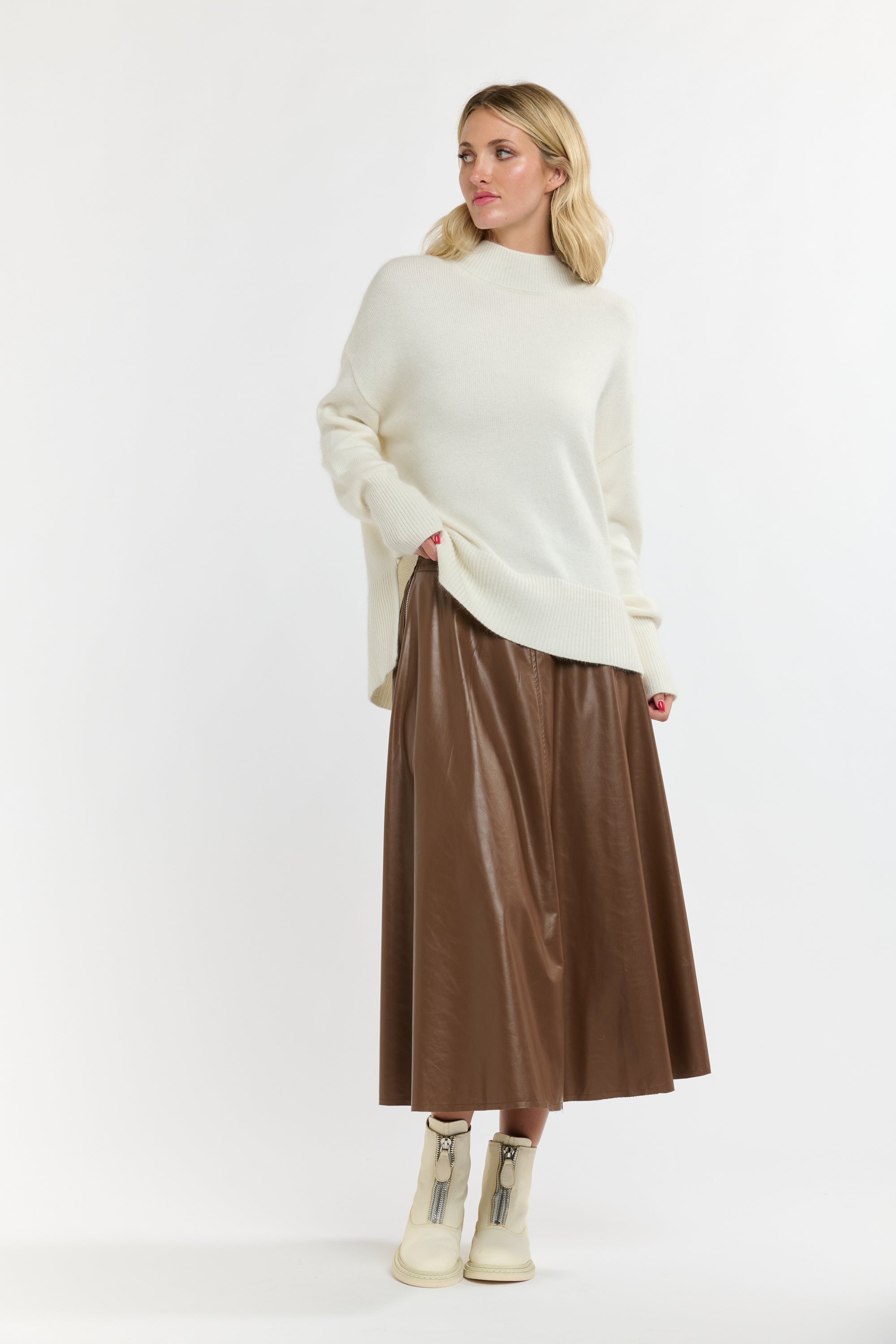 ISLA ANGORA KNIT SNOW