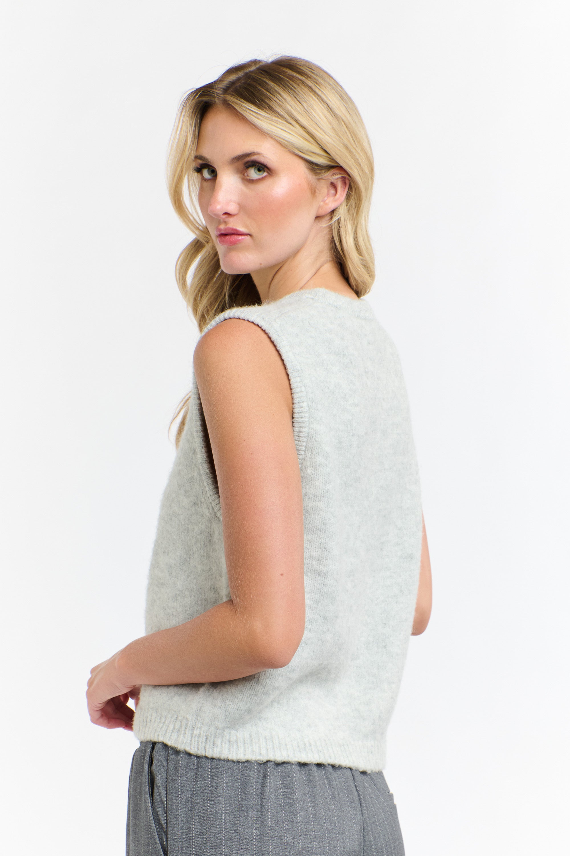 PIPPA SILVER WOOL VEST
