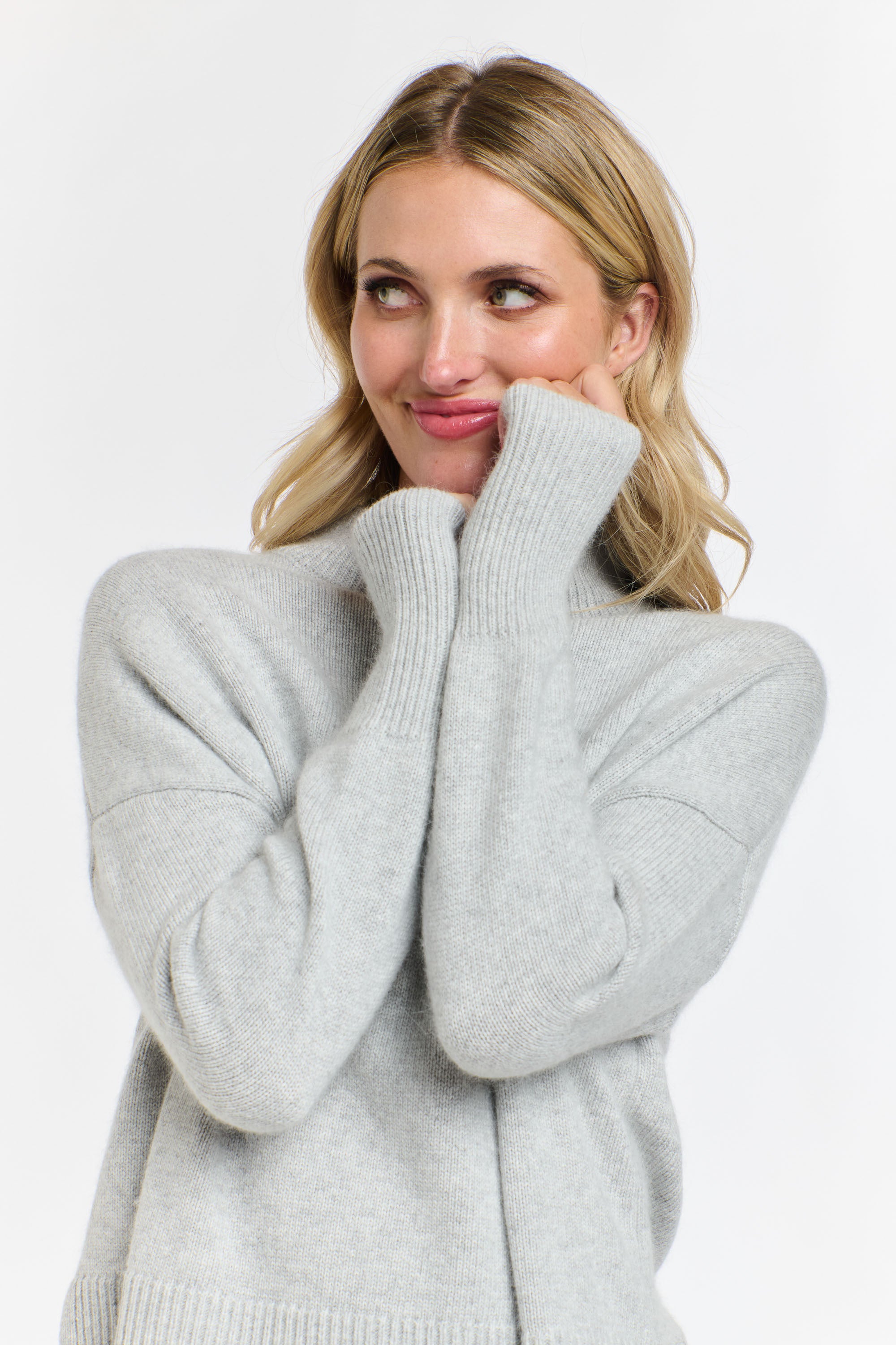 ISLA ANGORA KNIT SILVER