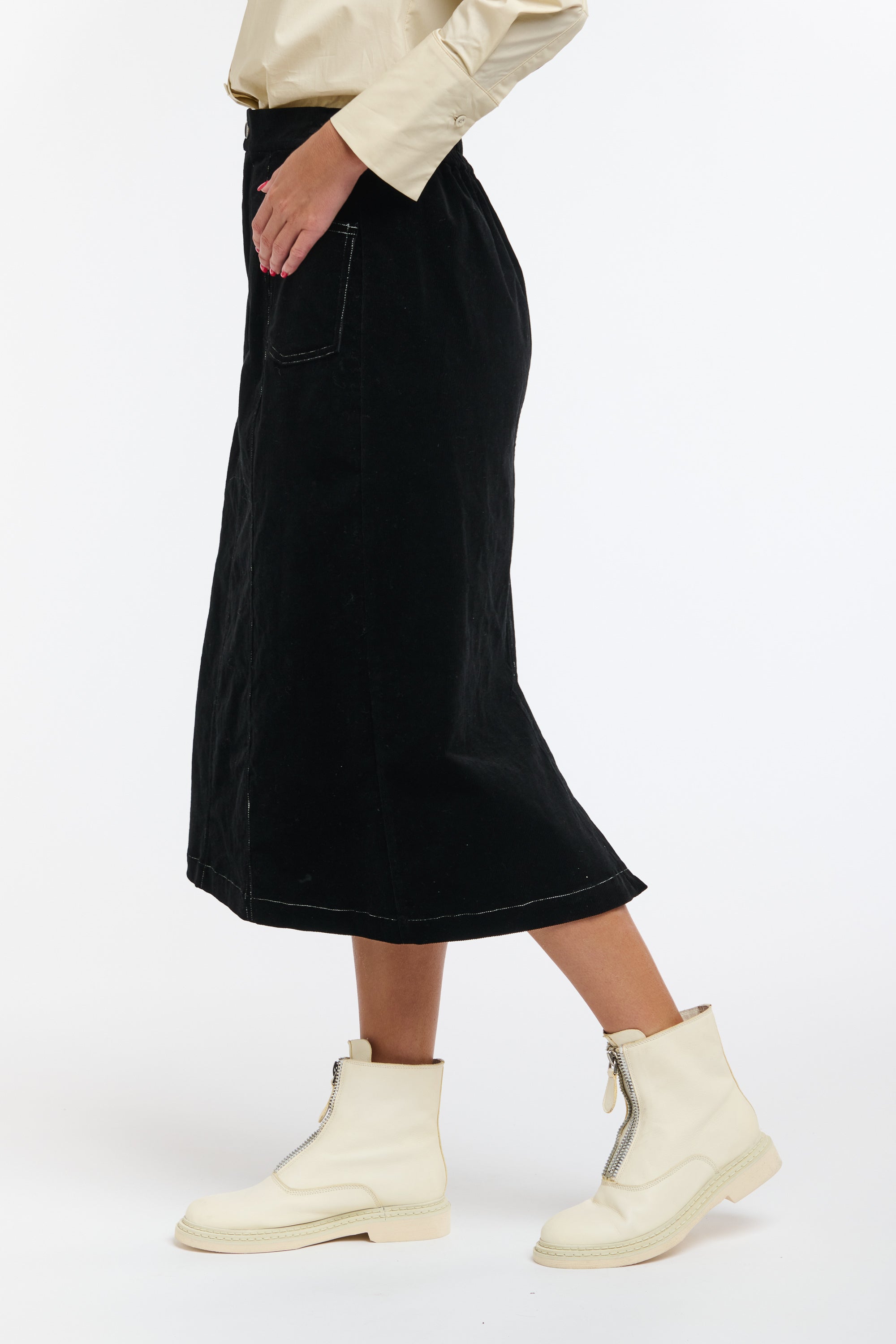 BONNIE CORD SKIRT BLACK