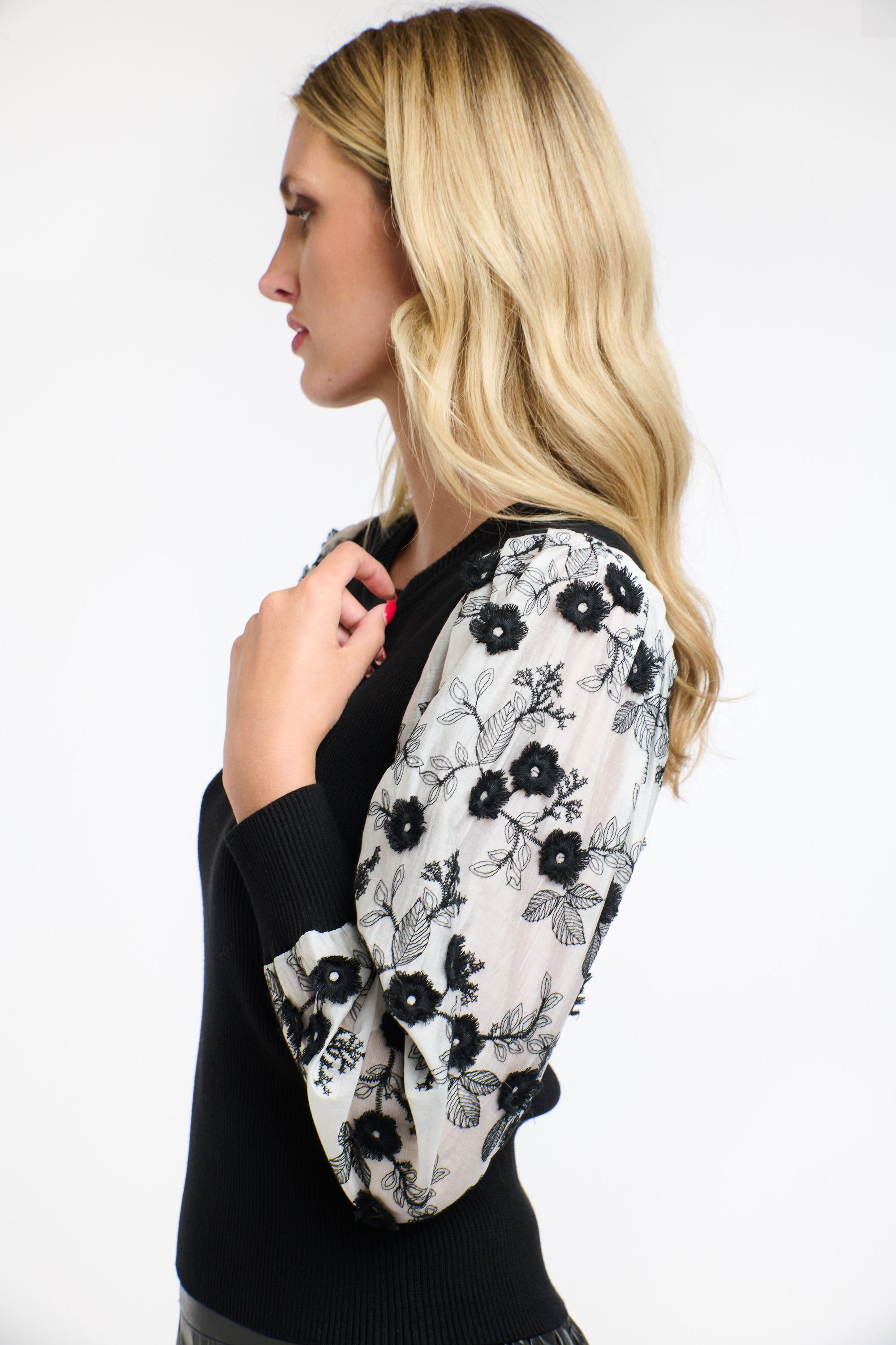 ELDERBERRY RIB KNIT TOP BLACK/WHITE FLORAL