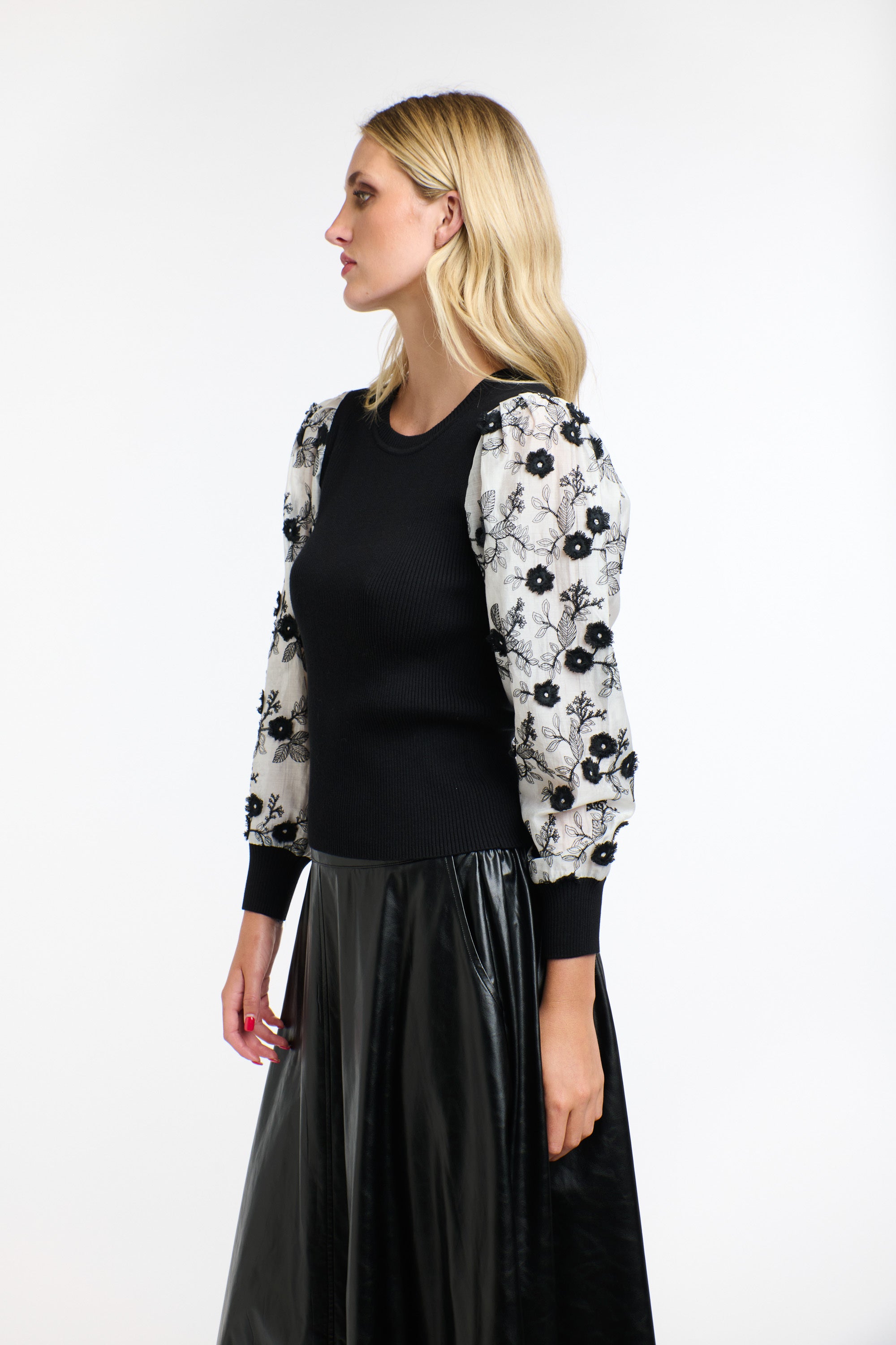 ELDERBERRY RIB KNIT TOP BLACK/WHITE FLORAL