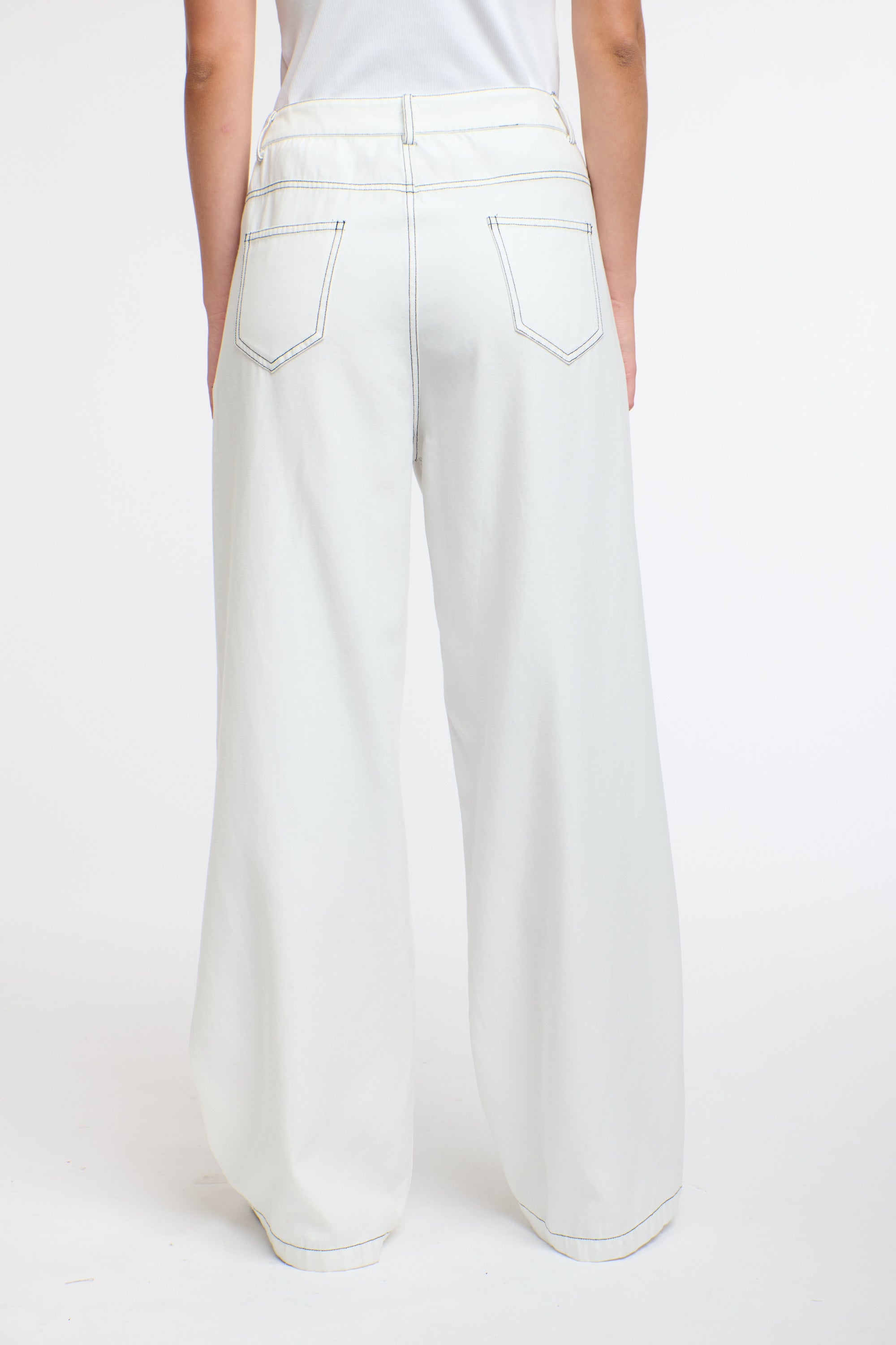 CELESTE TENCEL PANT WHITE w. BLACK ST.