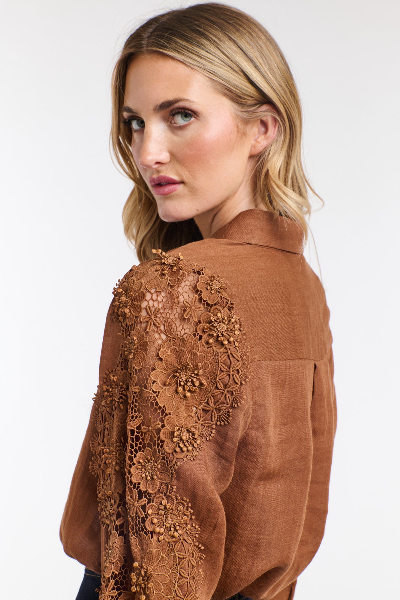GISELLE CHANTILLY SHIRT
