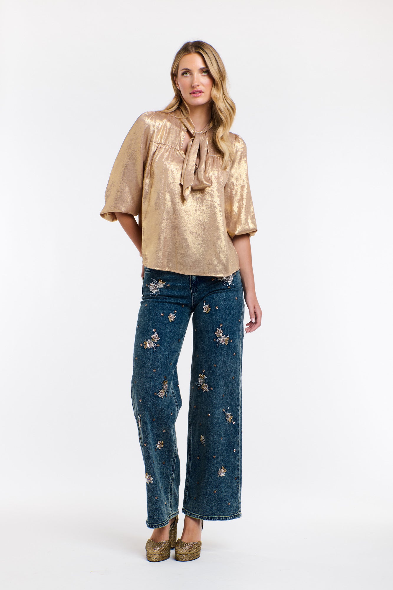 PEARL EMBROIDERED JEAN