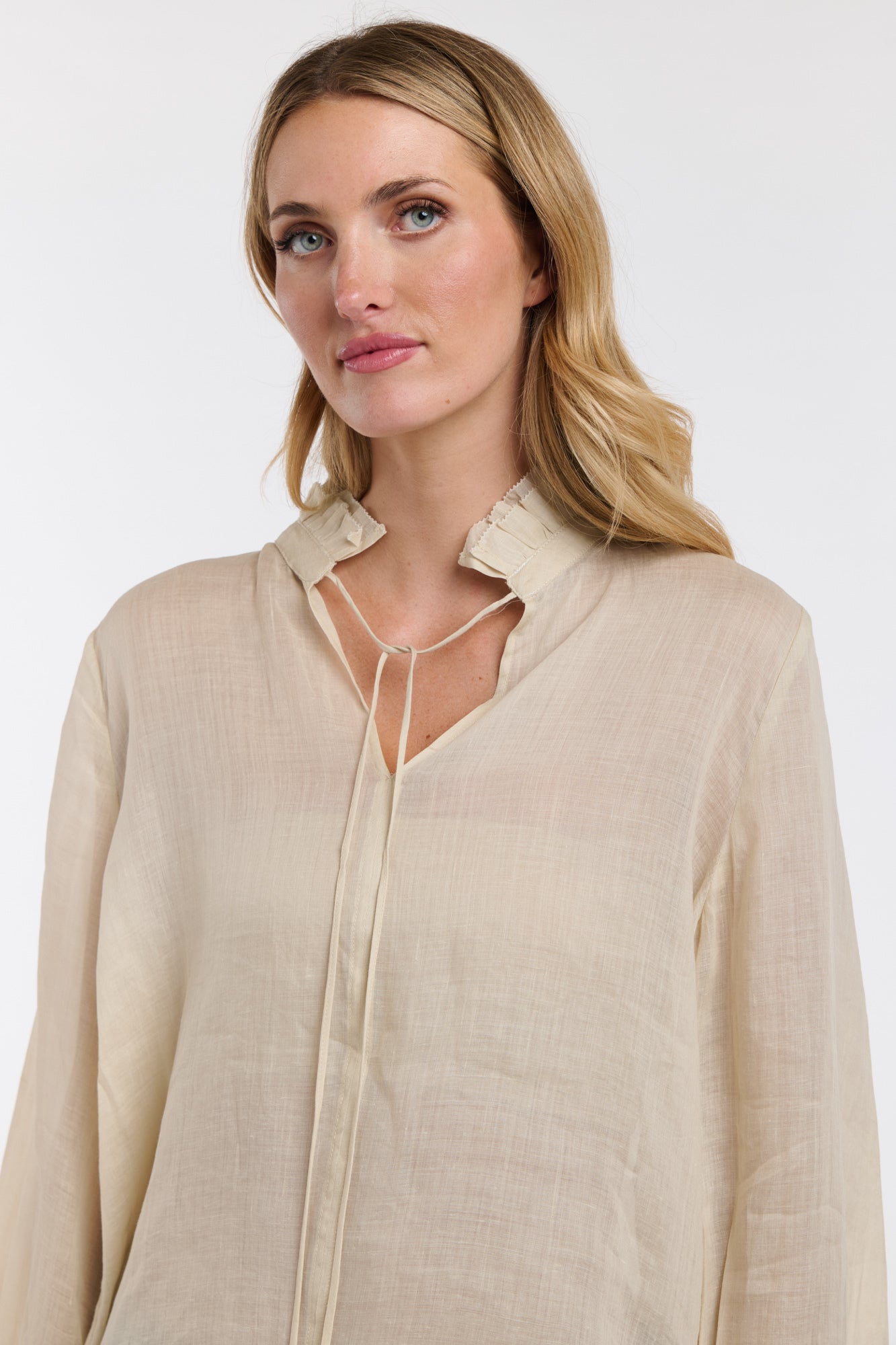 AMBER FRILL NECK TOP