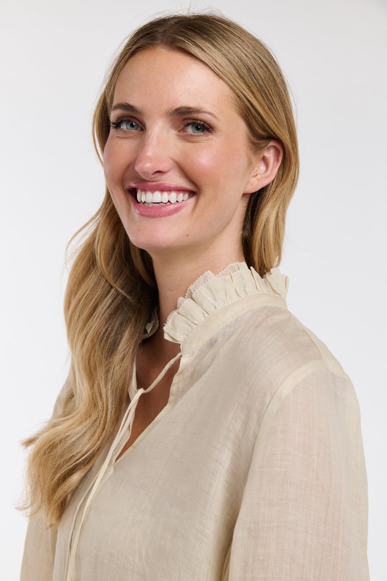 AMBER FRILL NECK TOP