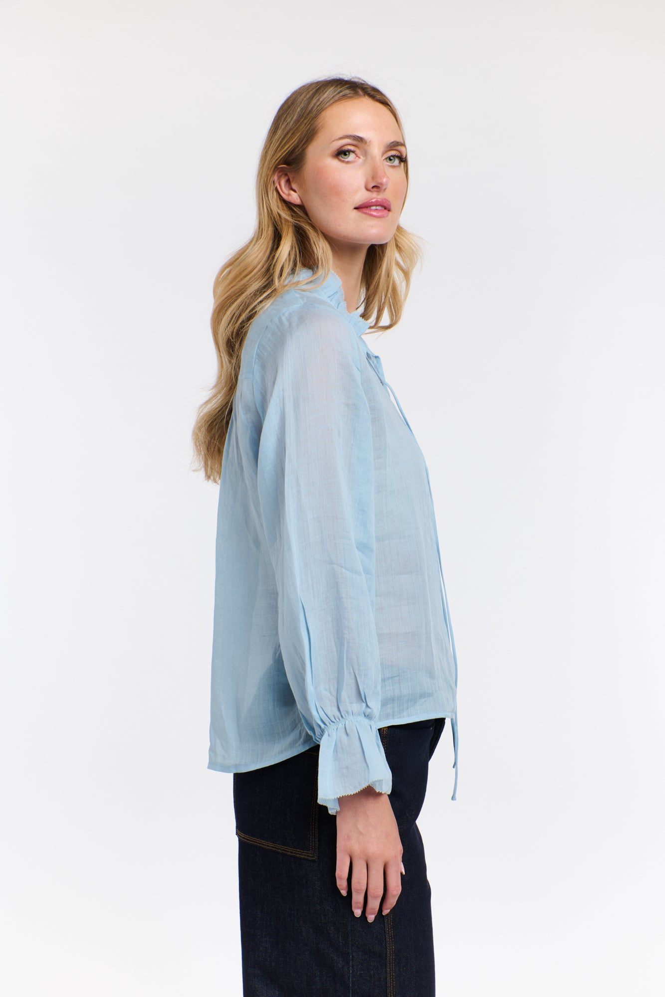 AMBER FRILL NECK TOP