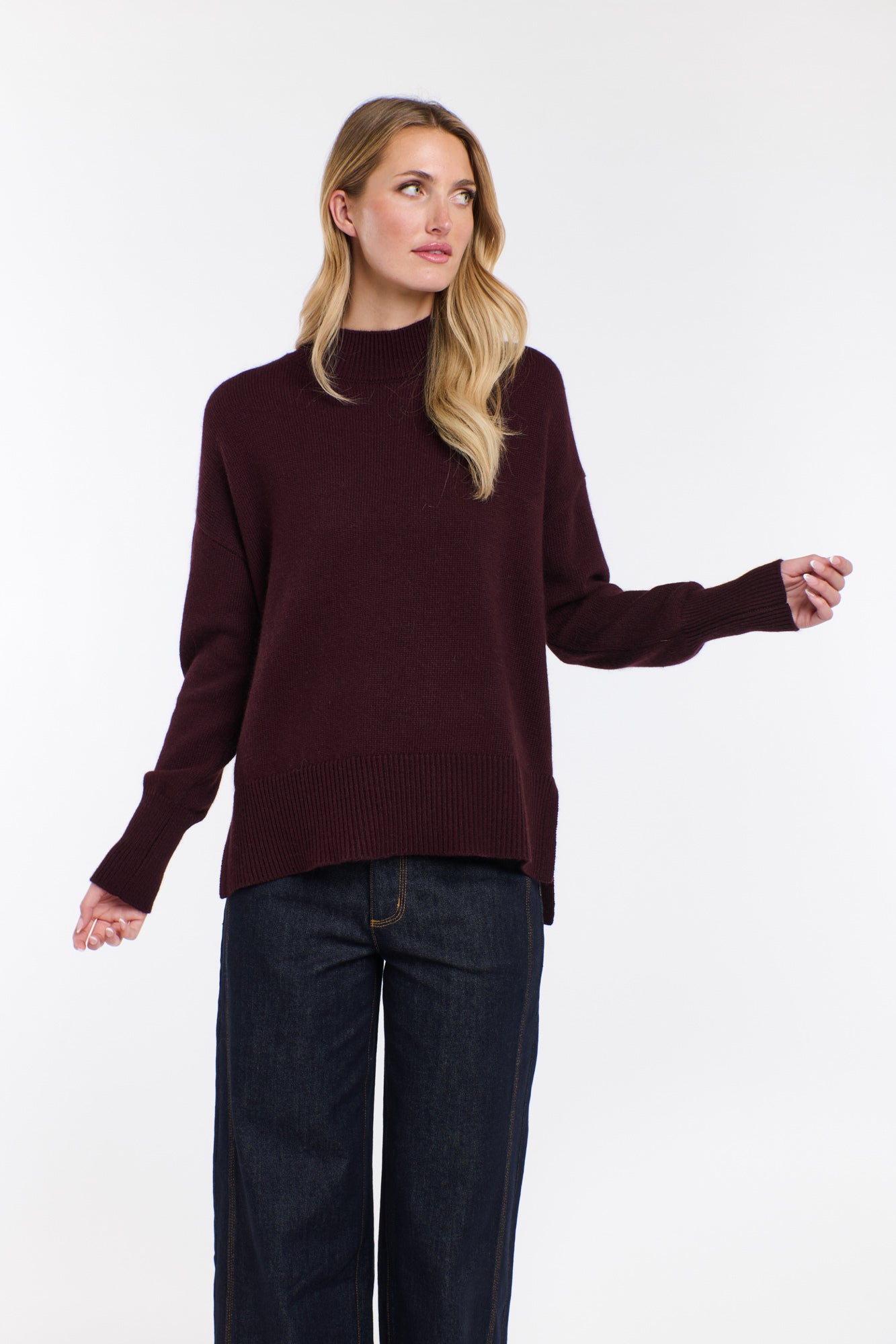ISLA BURGUNDY ANGORA KNIT