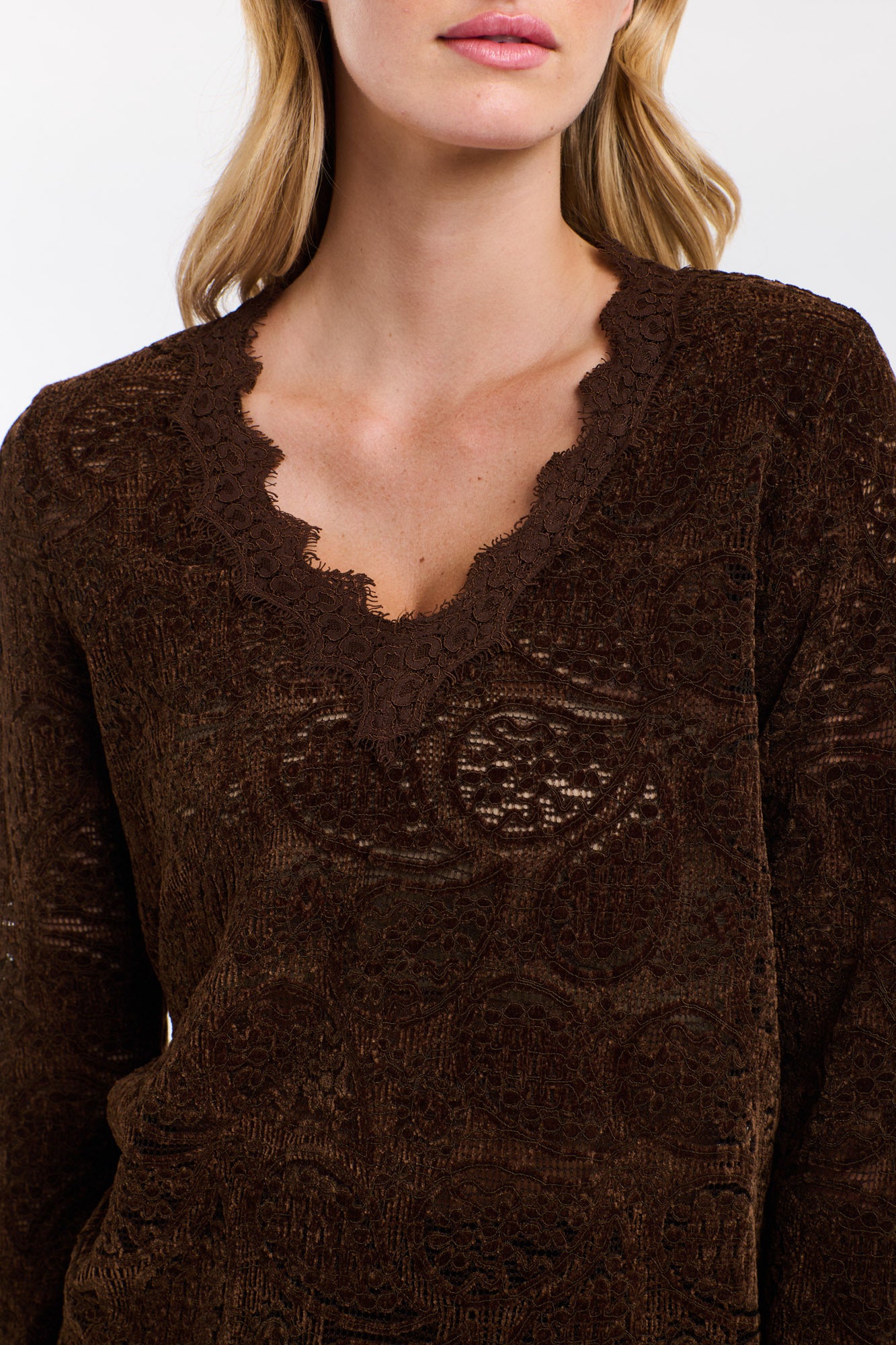 LACE & LOCKET TOP