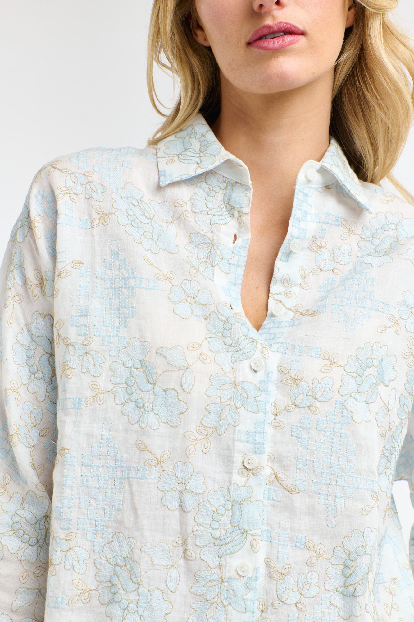AMELIA EMBROIDERED SHIRT
