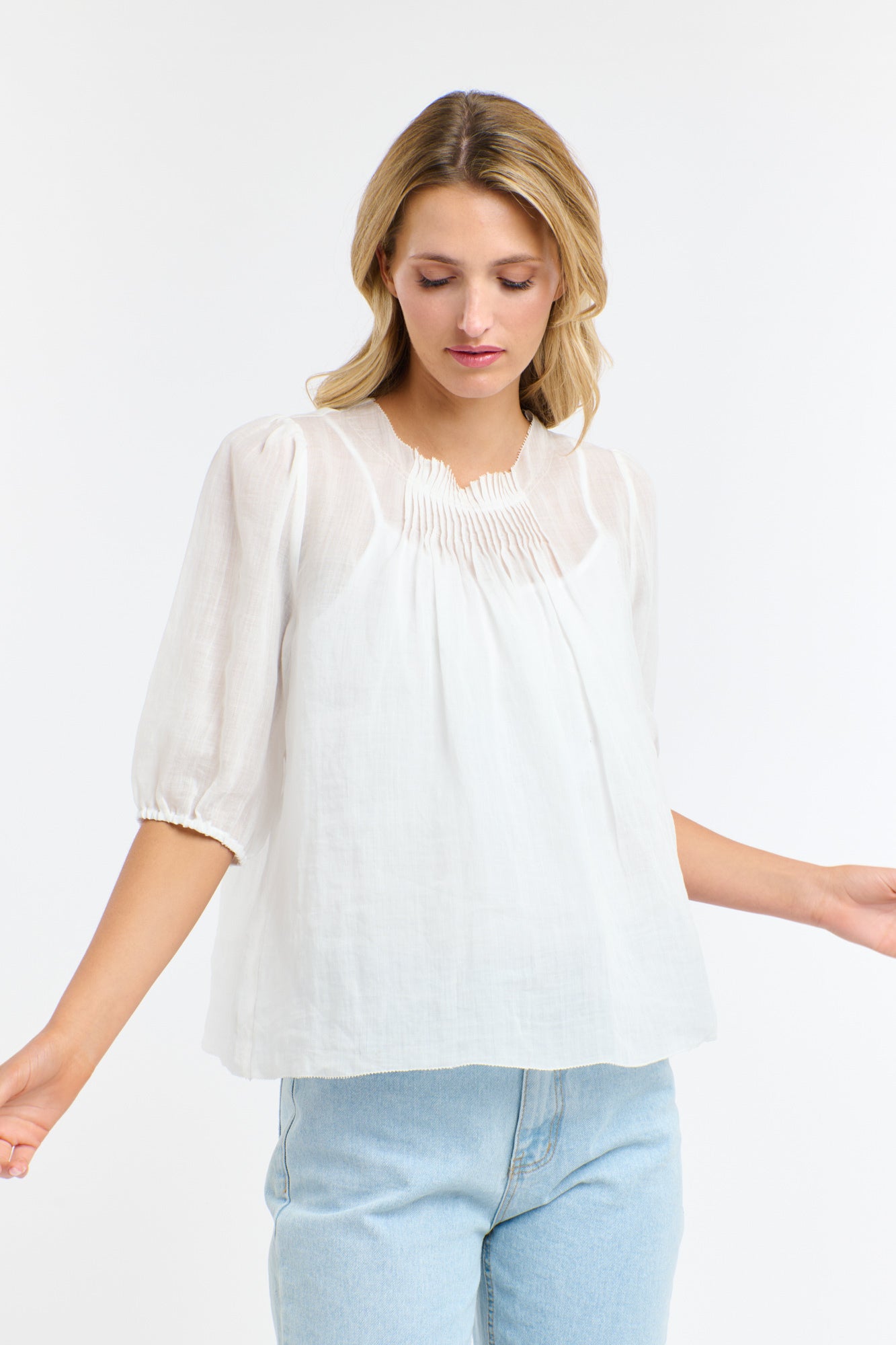 ARIEL PINTUCK TOP