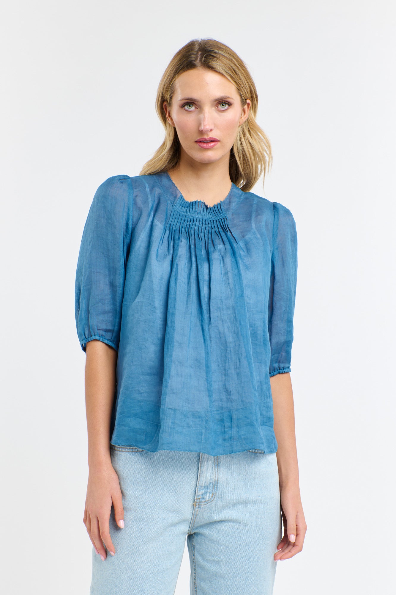 ARIEL PINTUCK TOP