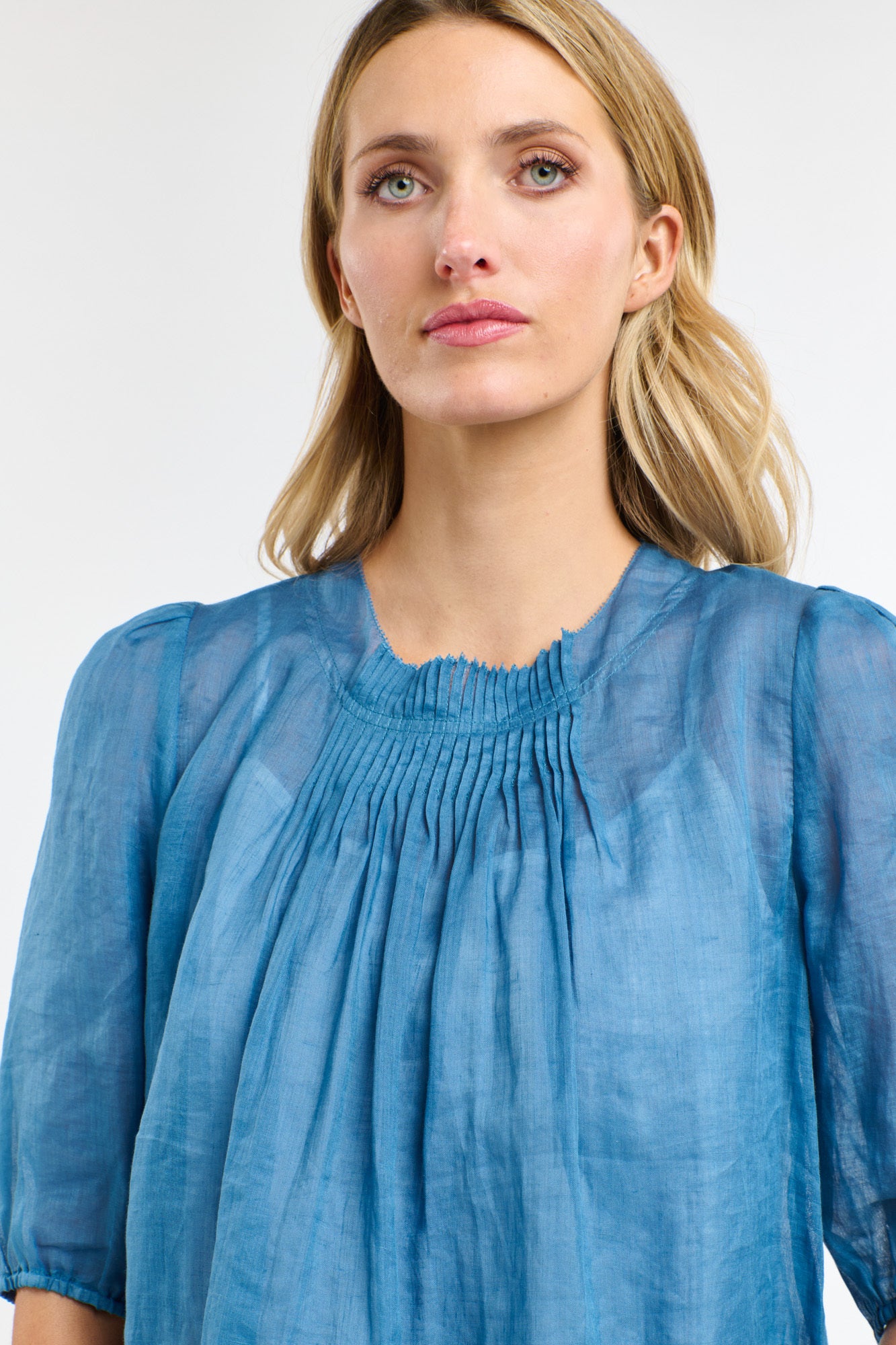 ARIEL PINTUCK TOP