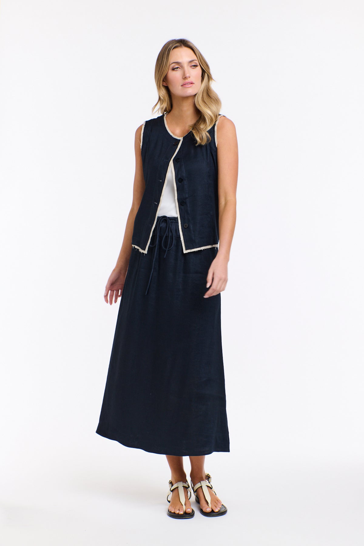 MAISON VEST