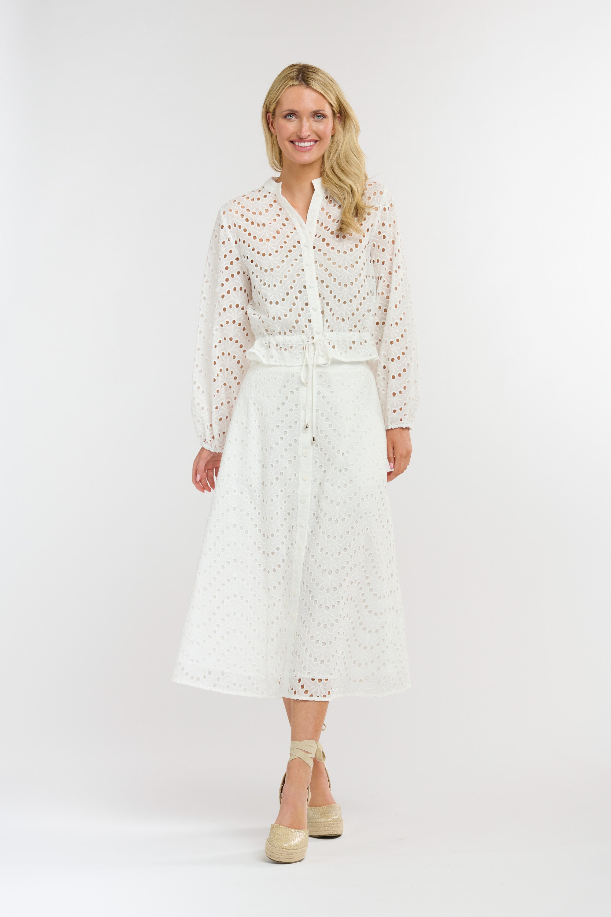 SUMMER READY: WHITE & PINK