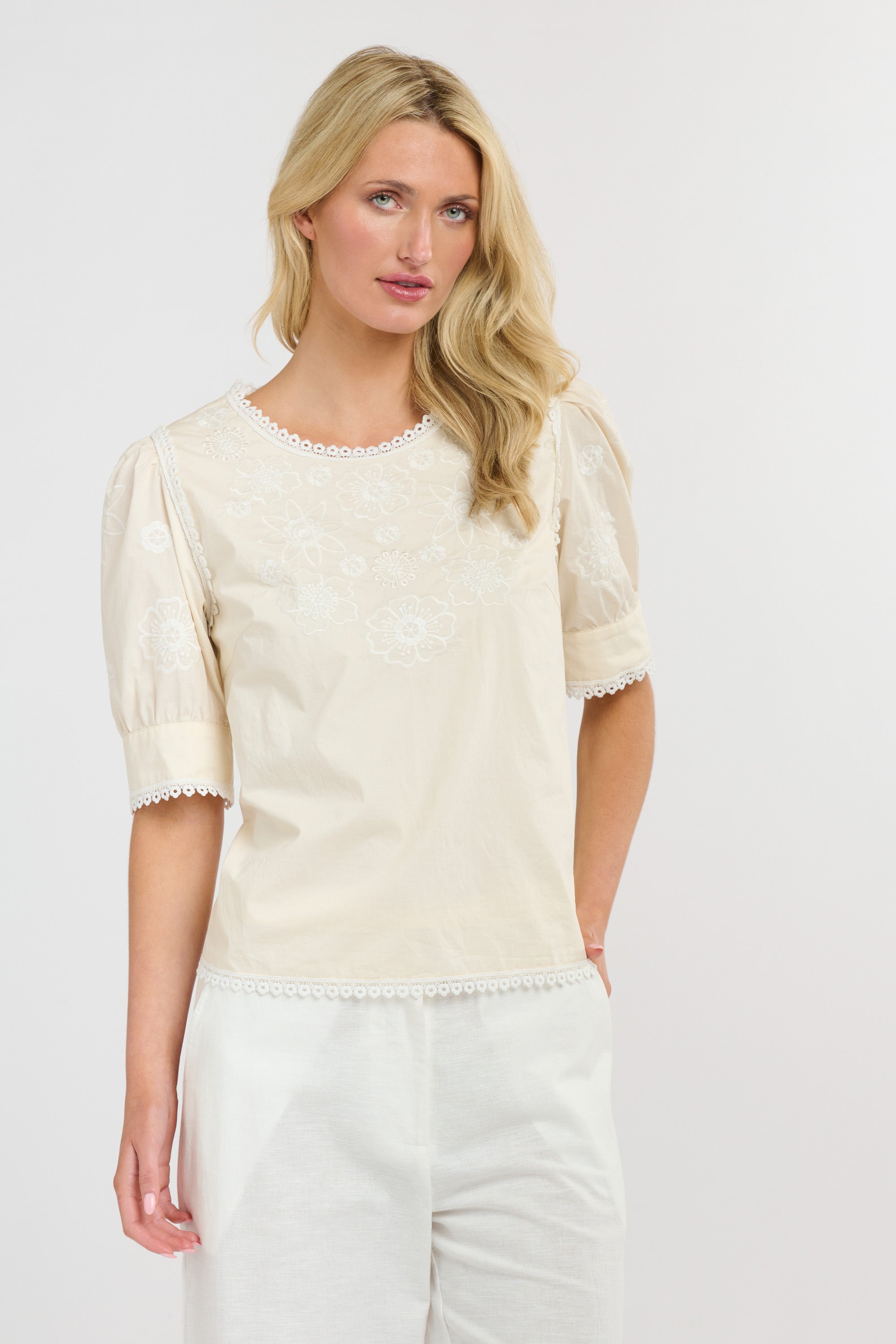 WHITE TROUSERS