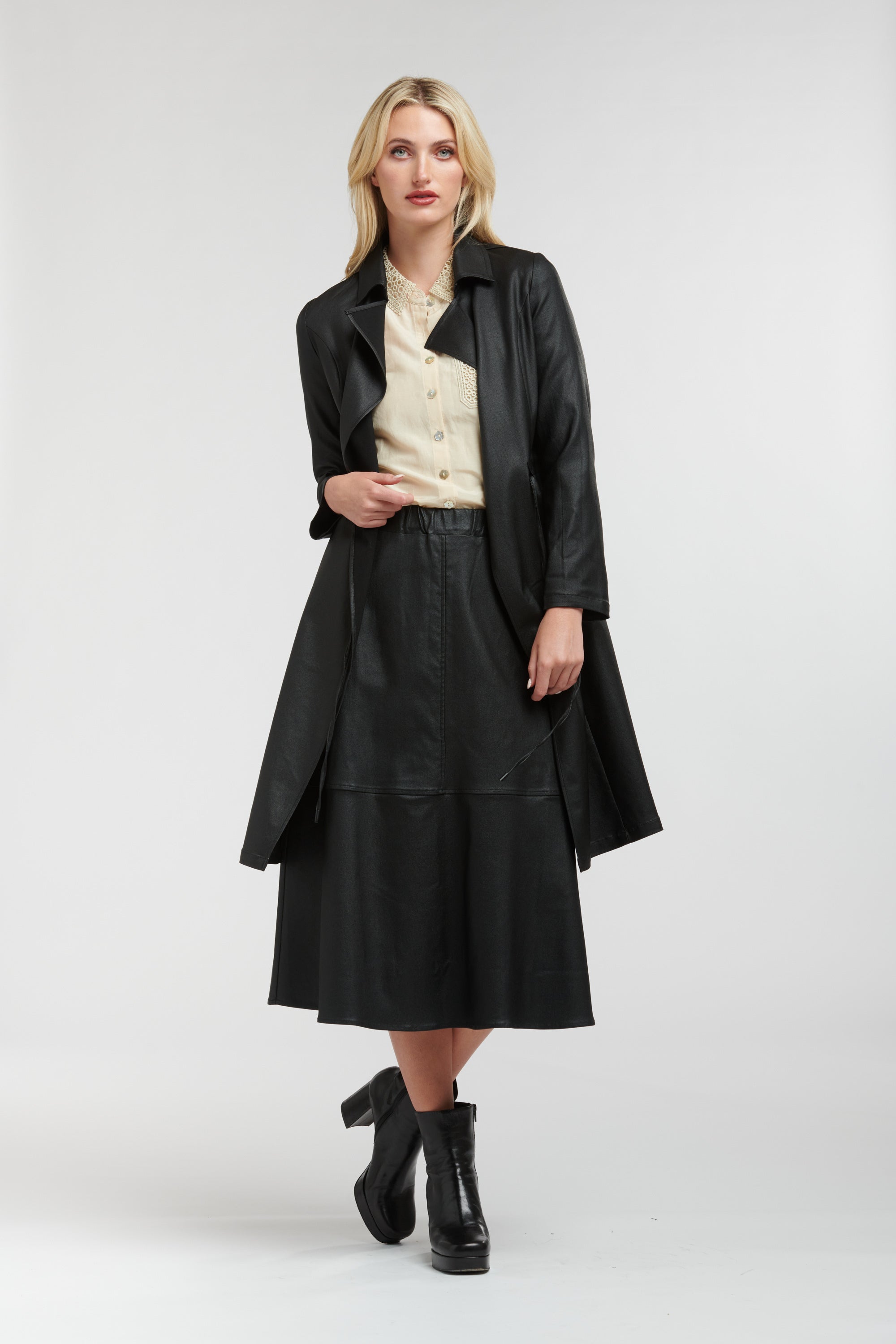 SHINE YOUR WAY TRENCH BLACK