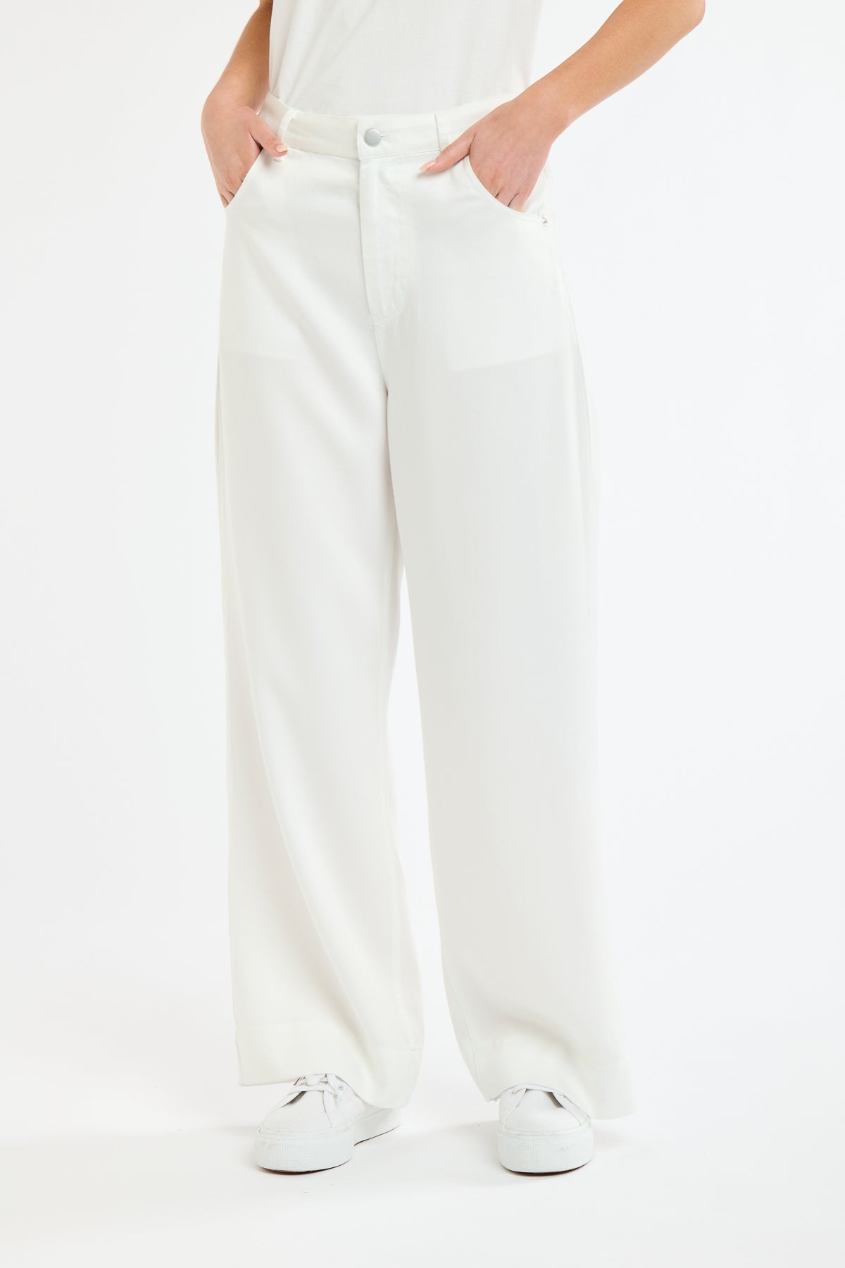 CELESTE WHITE W/ WHITE ST. TENCEL PANT