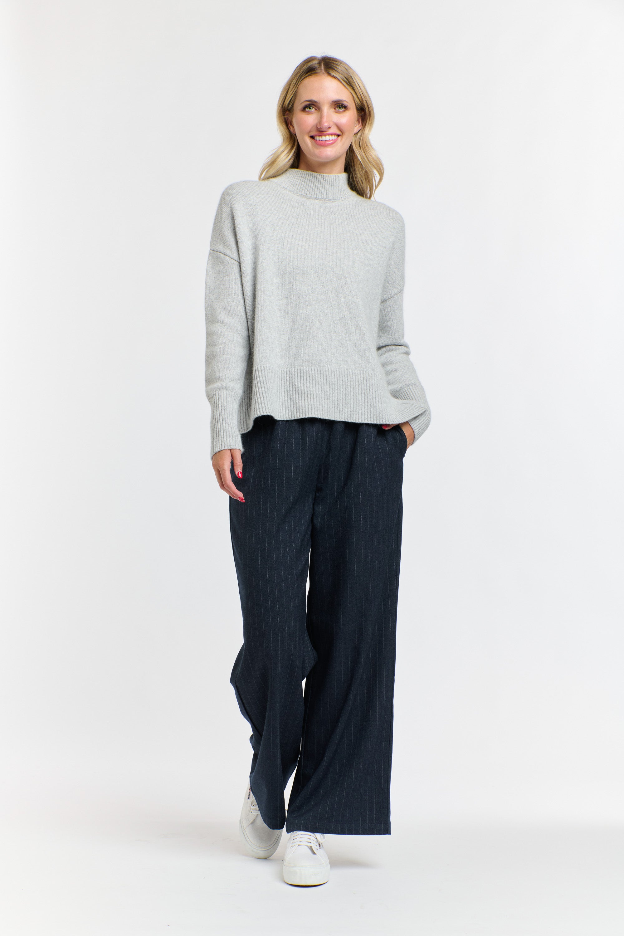ISLA ANGORA KNIT SILVER