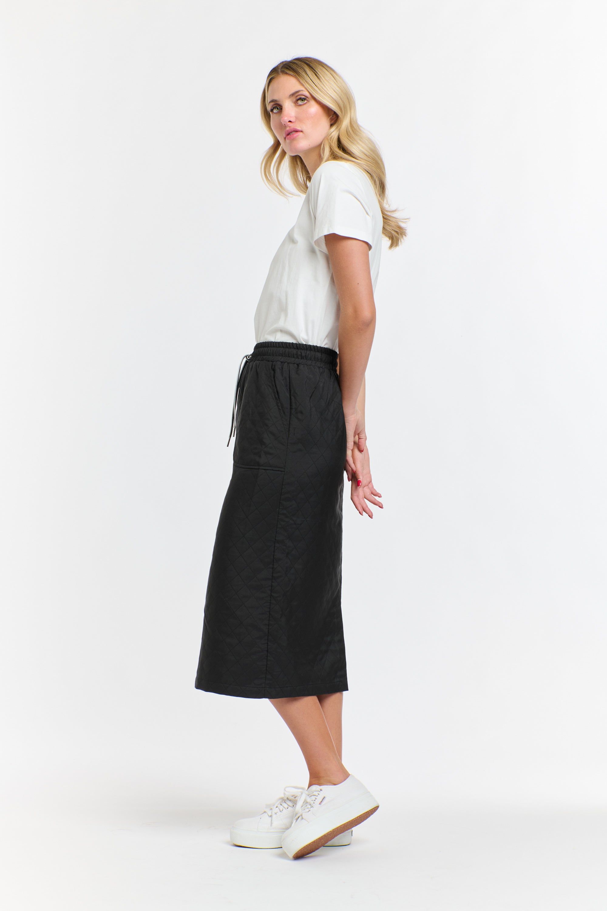 QUILTED SKIRT BLACK