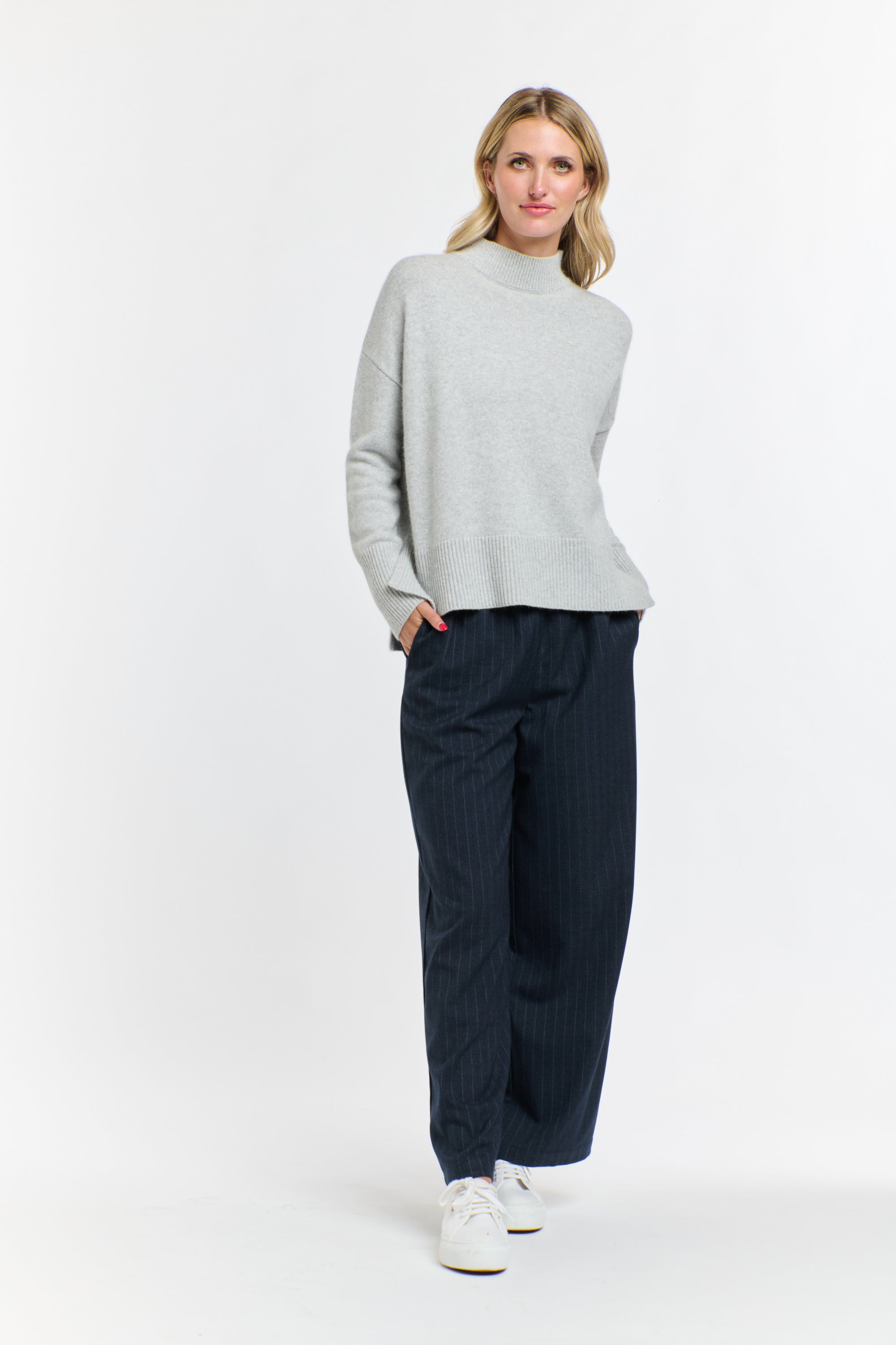 ISLA ANGORA KNIT SILVER