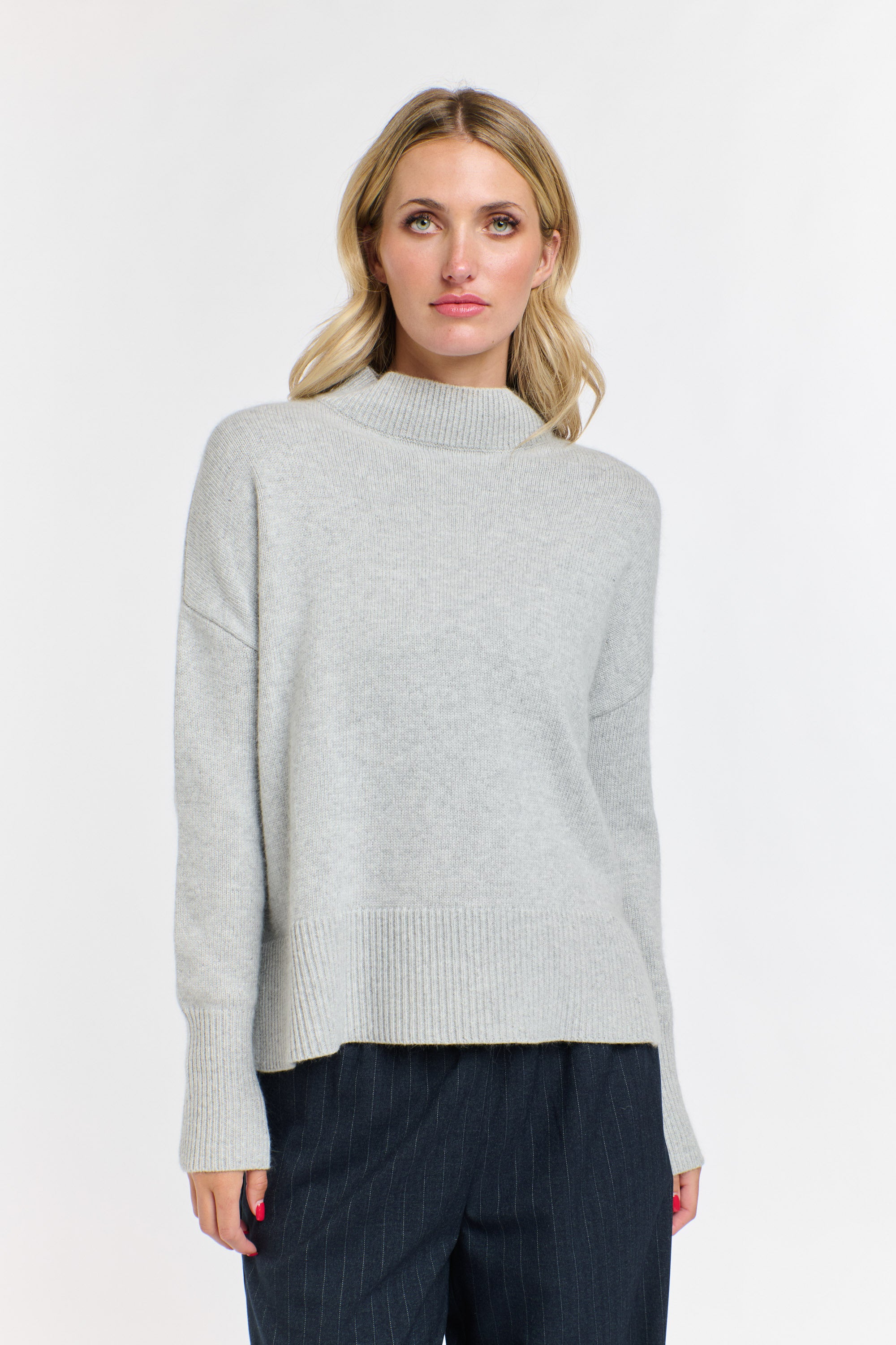 ISLA ANGORA KNIT SILVER