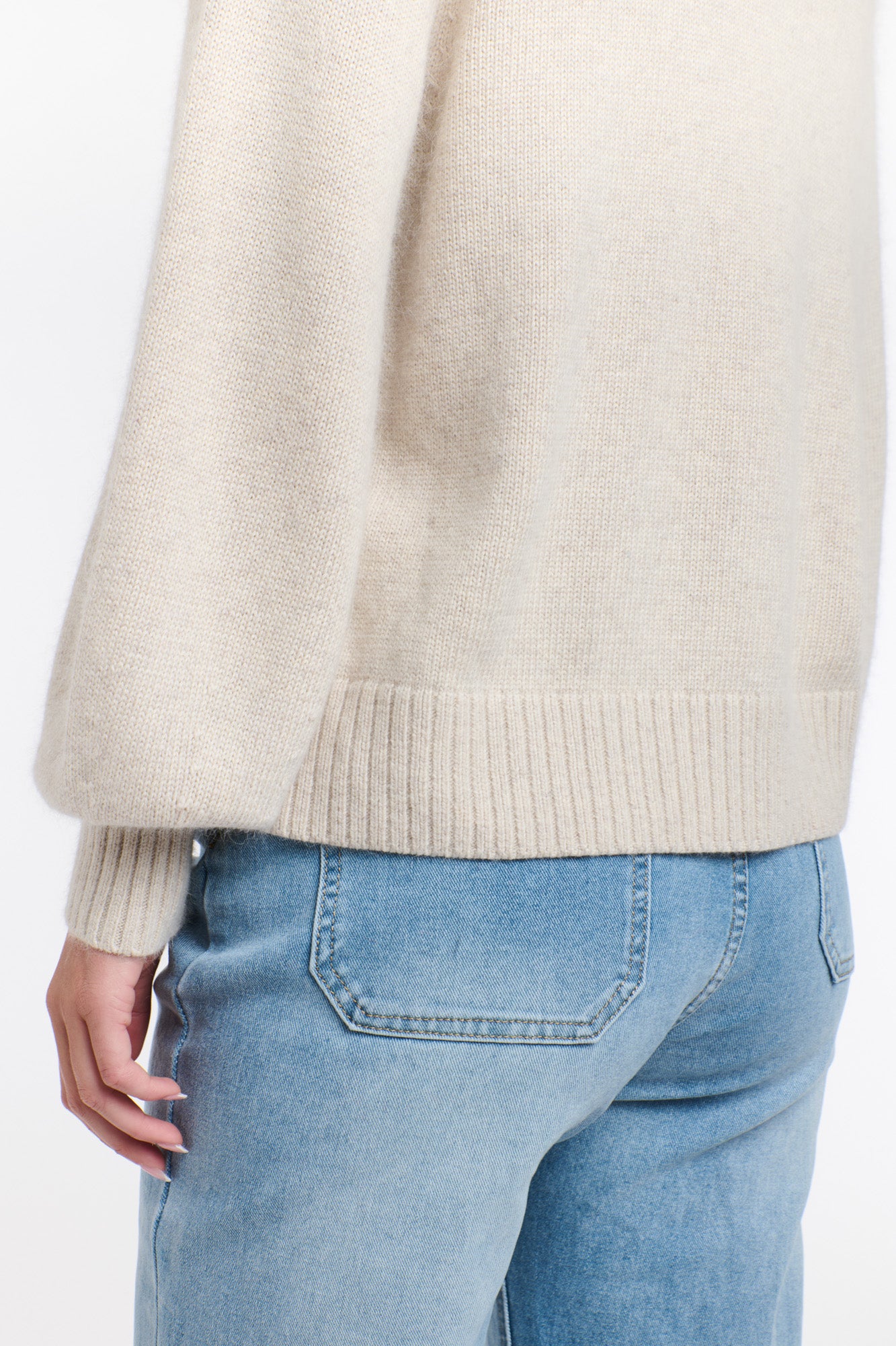 CINDY FLORAL EMBROIDERED KNIT