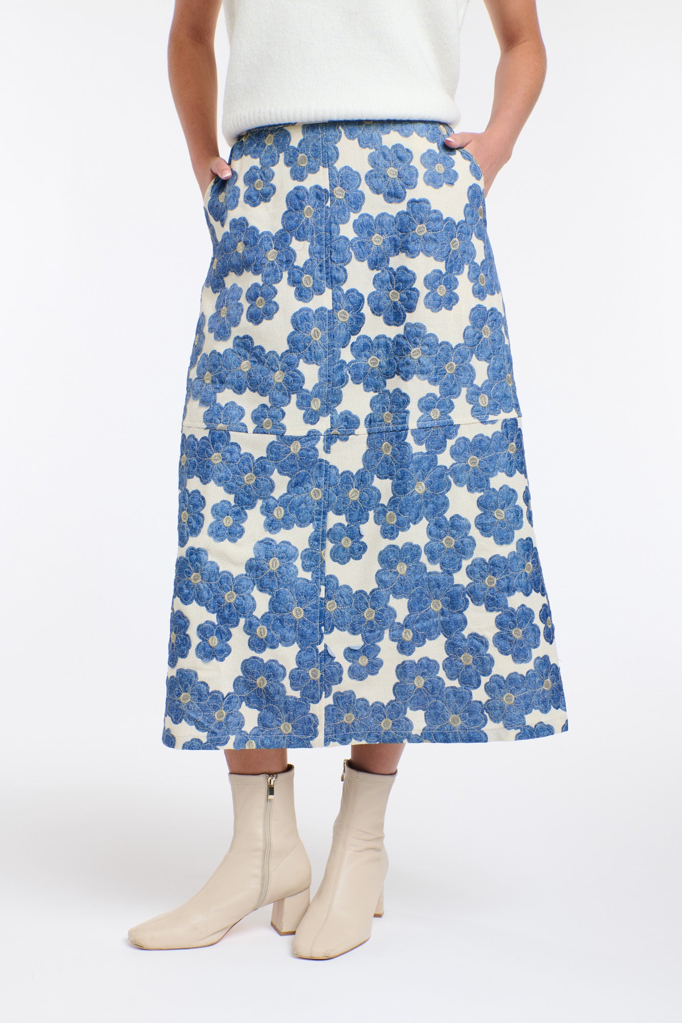 DENIM DAISY SKIRT