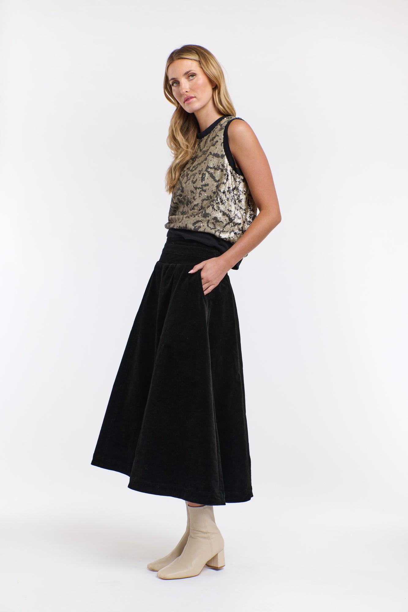DAKOTA CORD SKIRT