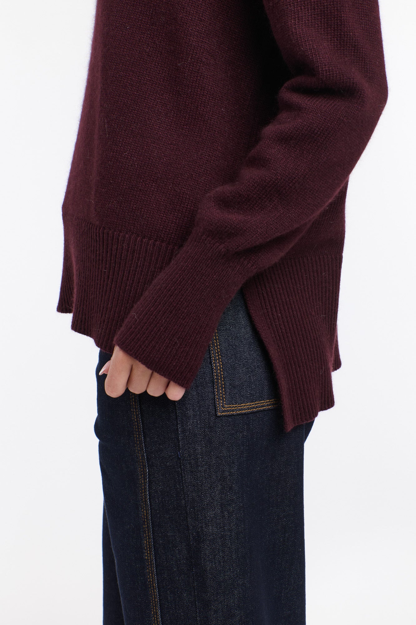 ISLA BURGUNDY ANGORA KNIT