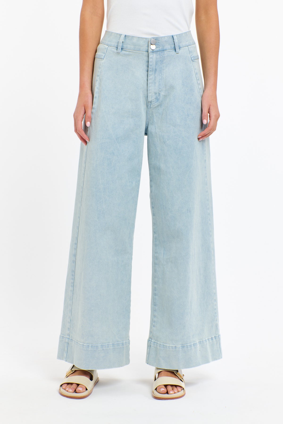 MANSTEAD LIGHT WASH JEAN