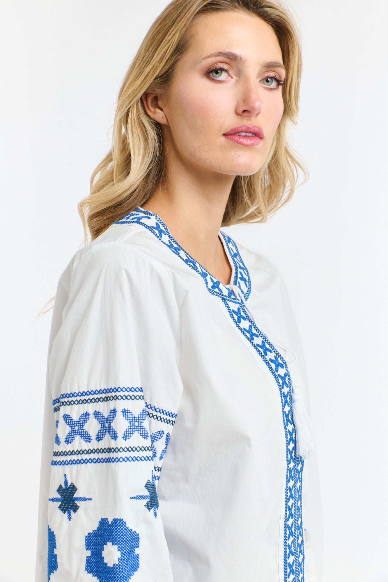 DAISY CROSS SHIRT