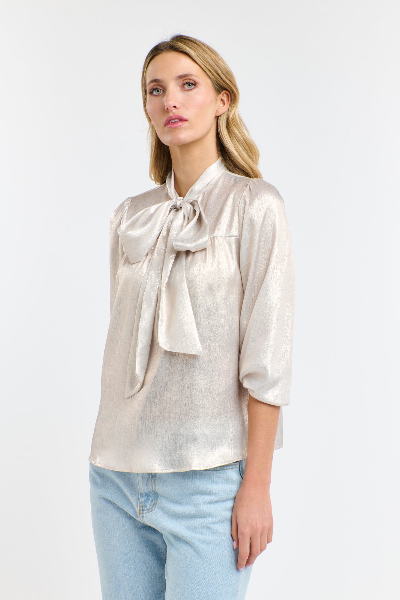 SUMMER PUSSY BOW TOP