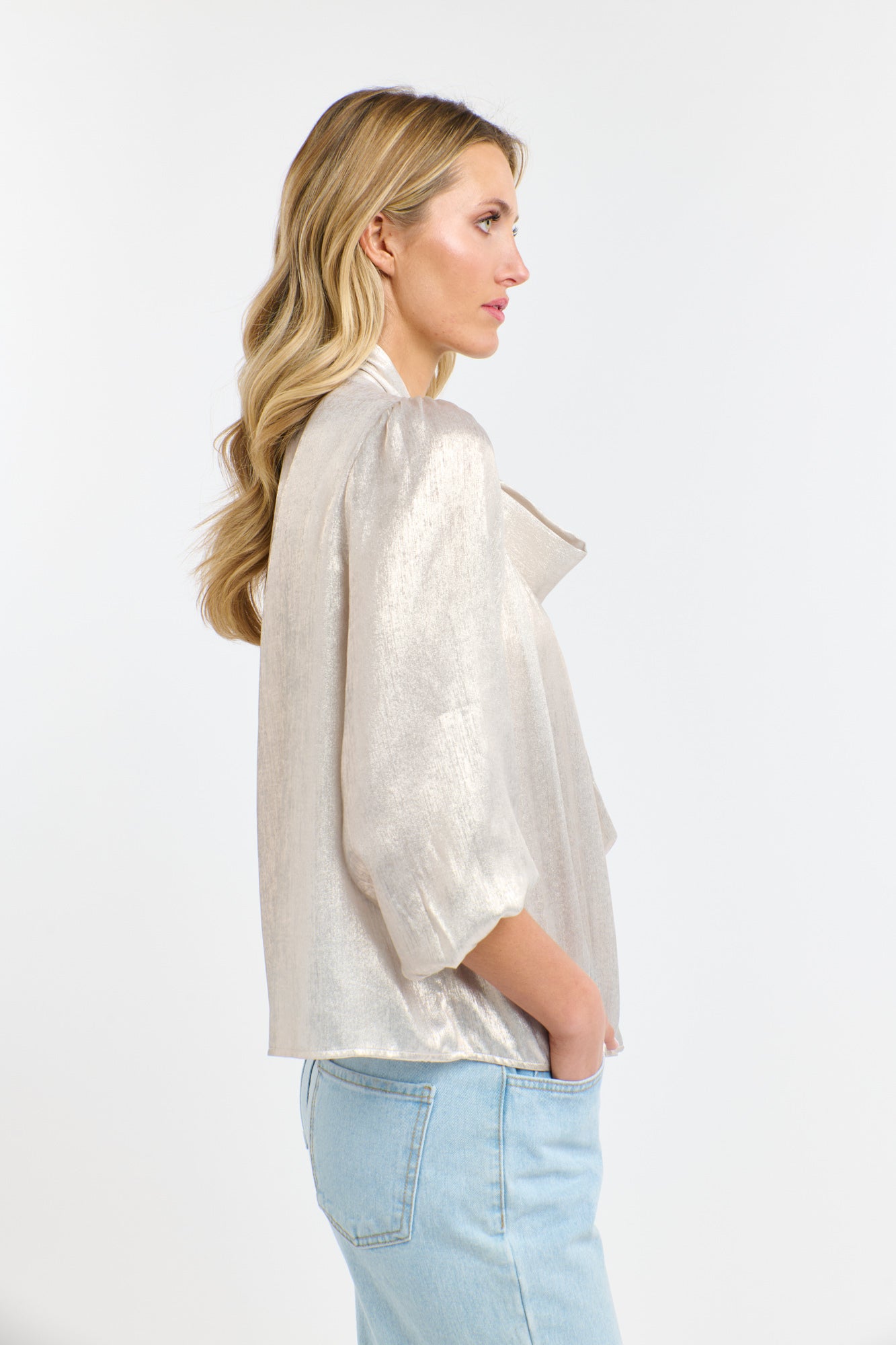 SUMMER PUSSY BOW TOP