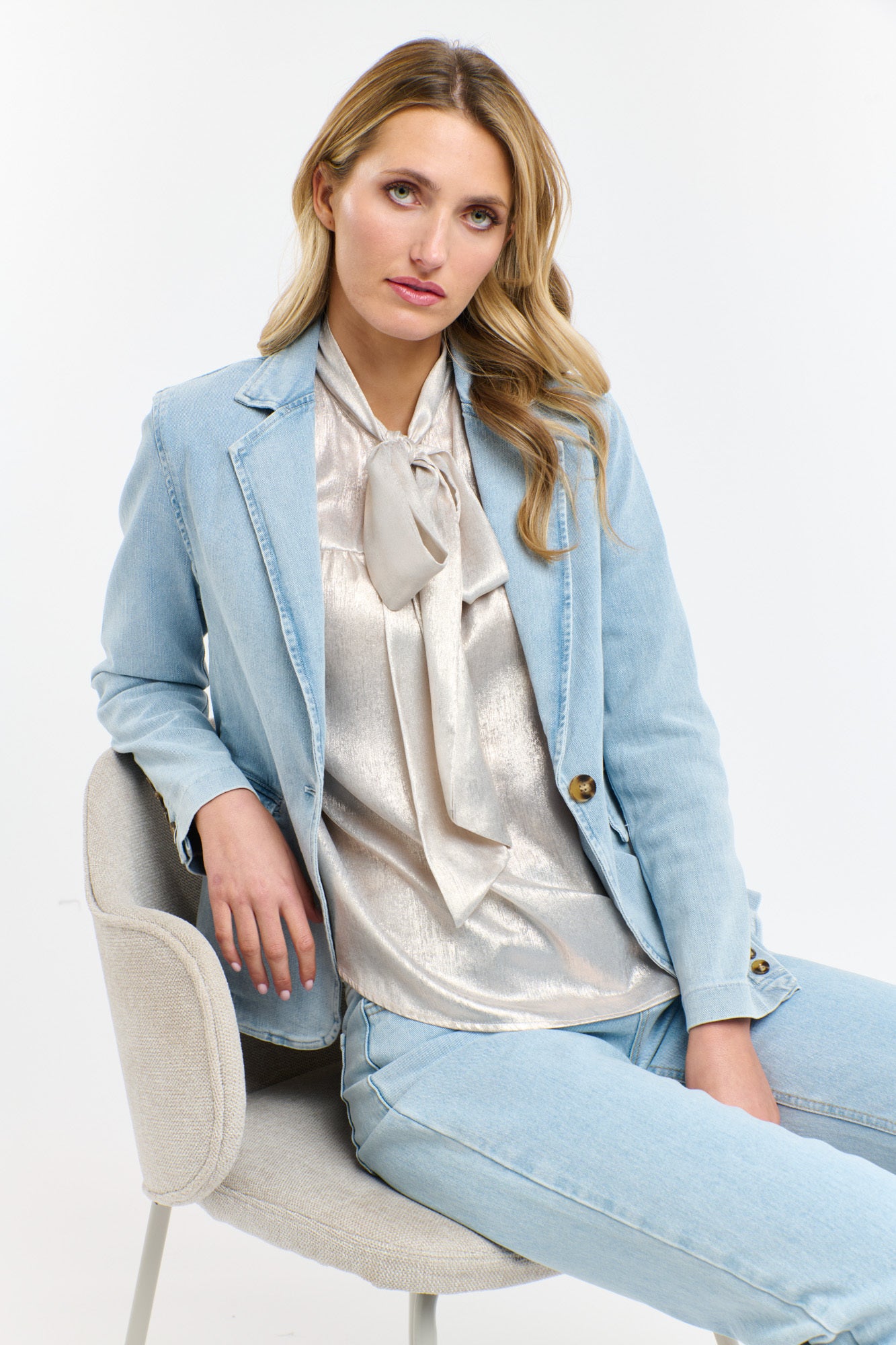 SUMMER PUSSY BOW TOP