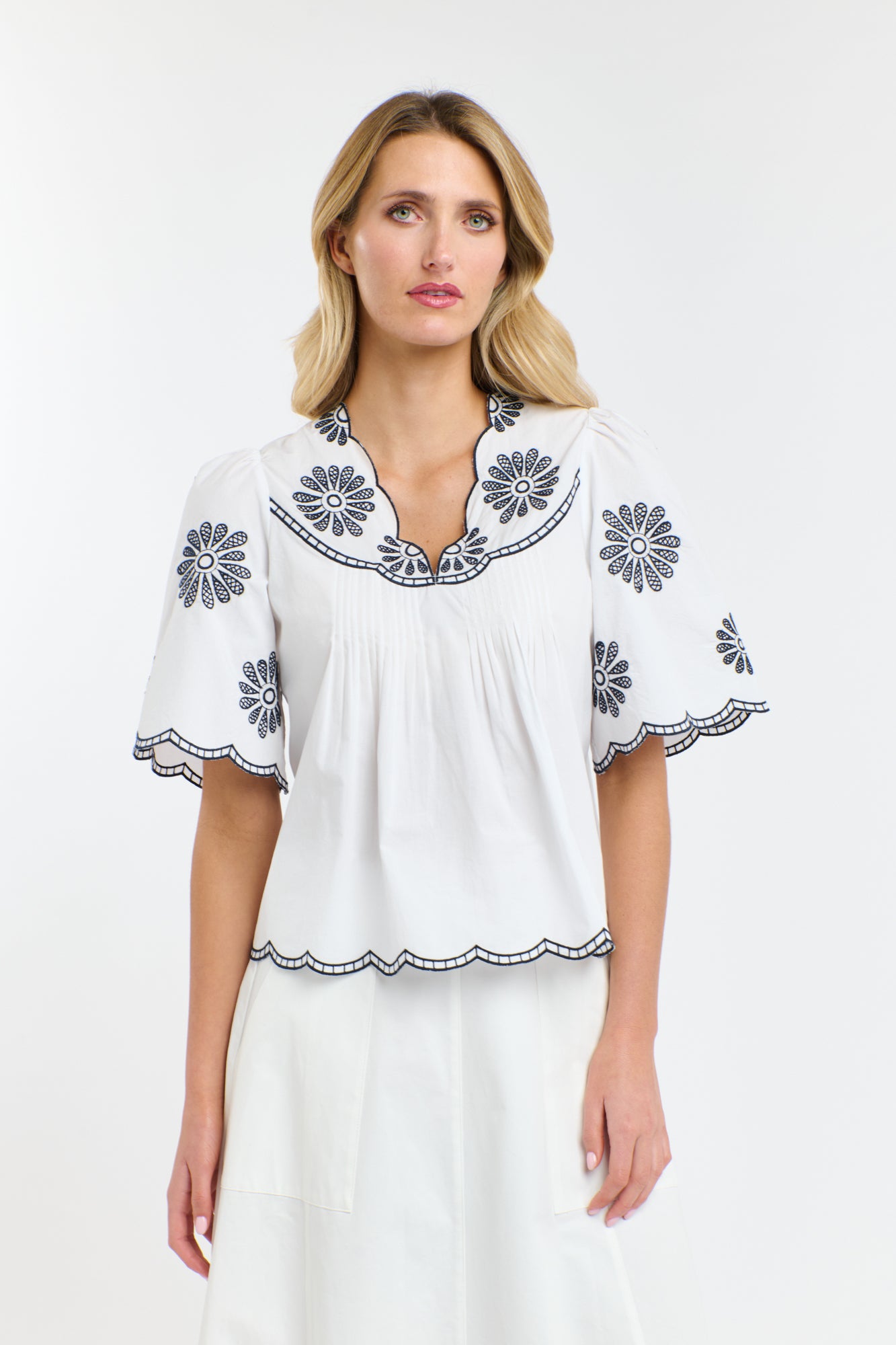 BOSTON DAISY TOP